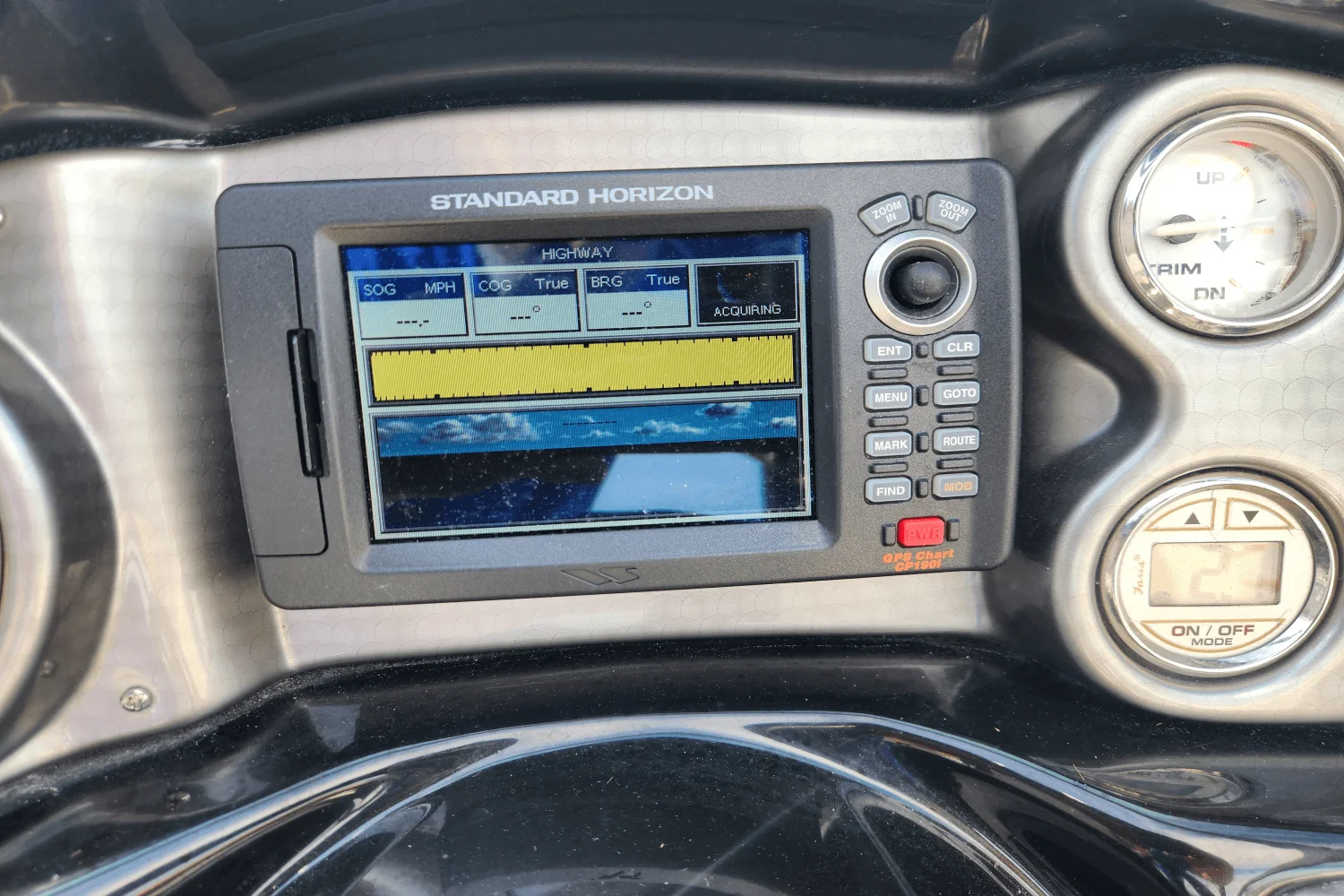 2013 Rinker 276 CC Image Thumbnail #19