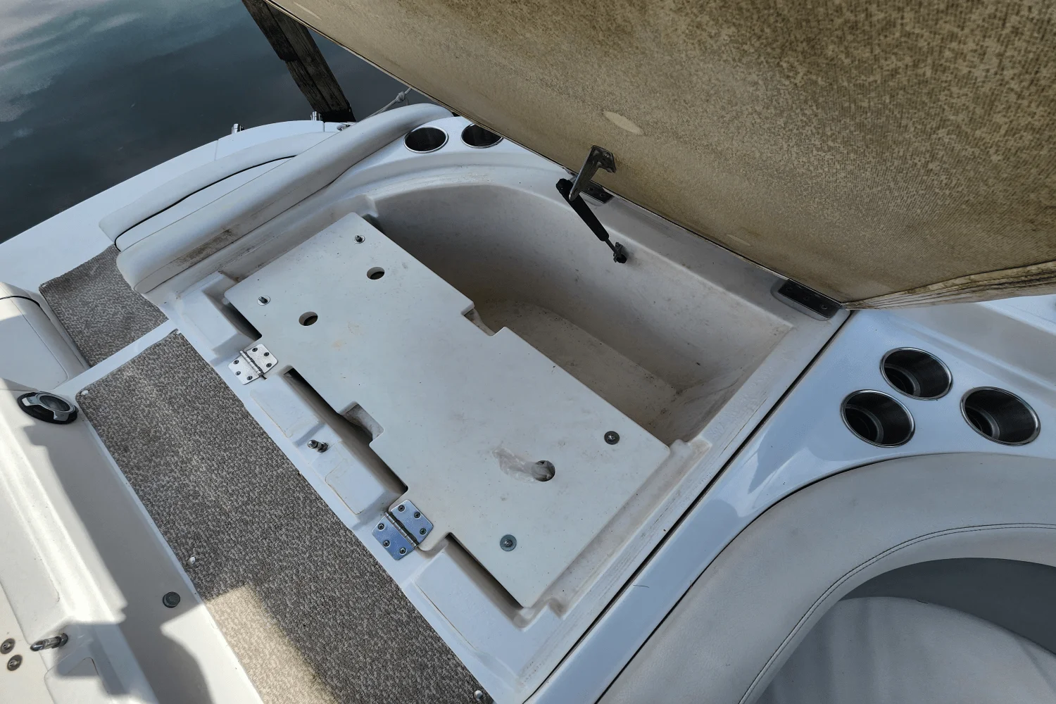 2013 Rinker 276 CC Image Thumbnail #8