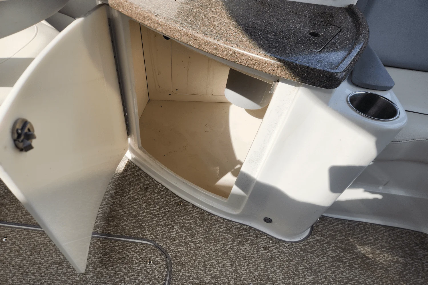 2013 Rinker 276 CC Image Thumbnail #14