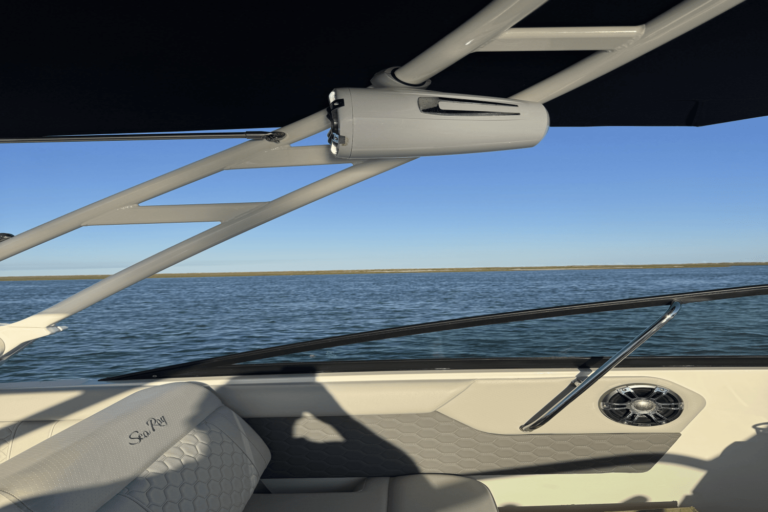 2021 Sea Ray 250 SDX-OB Image Thumbnail #5