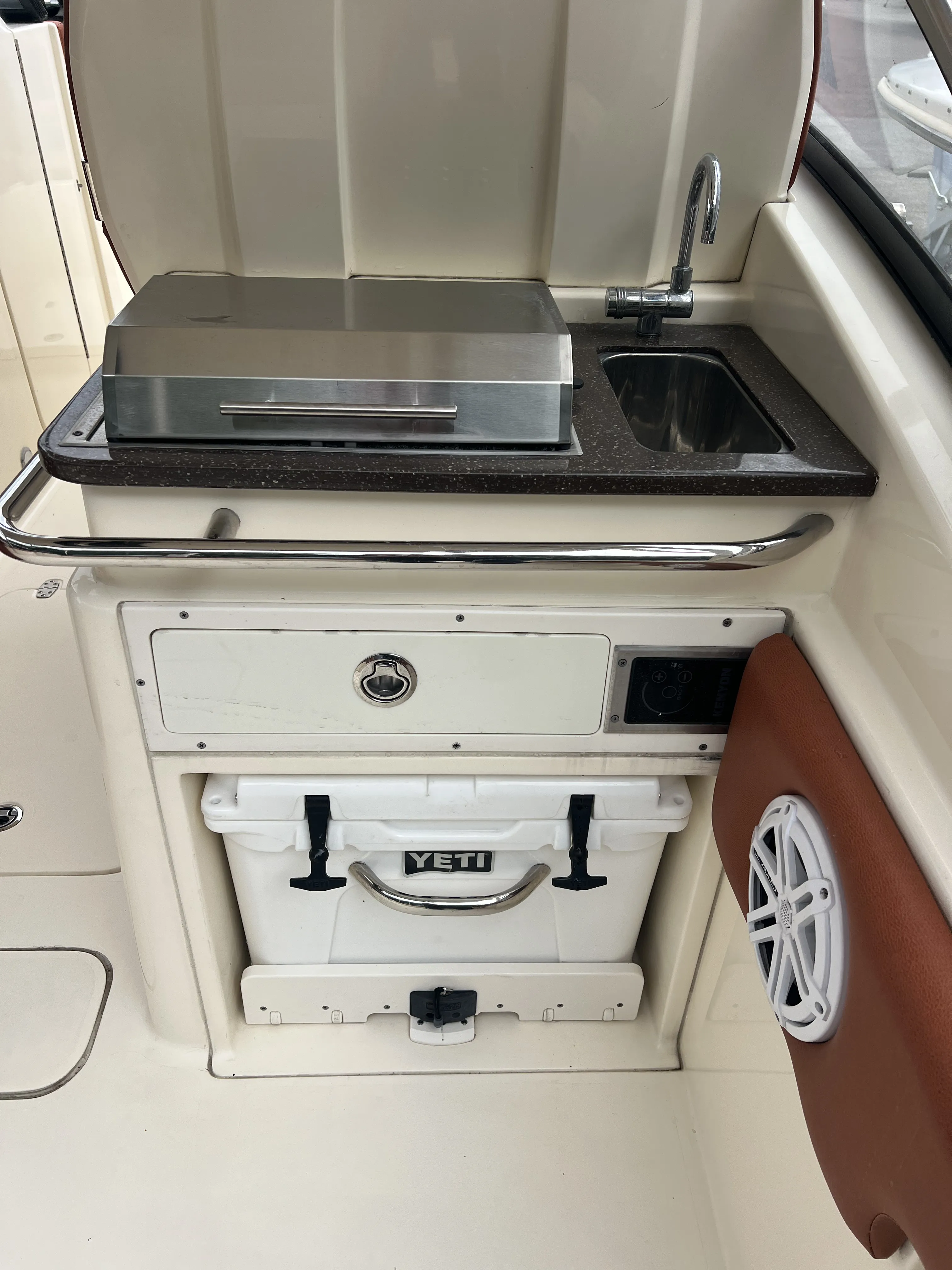 2017 Scout 255 DORADO Image Thumbnail #19