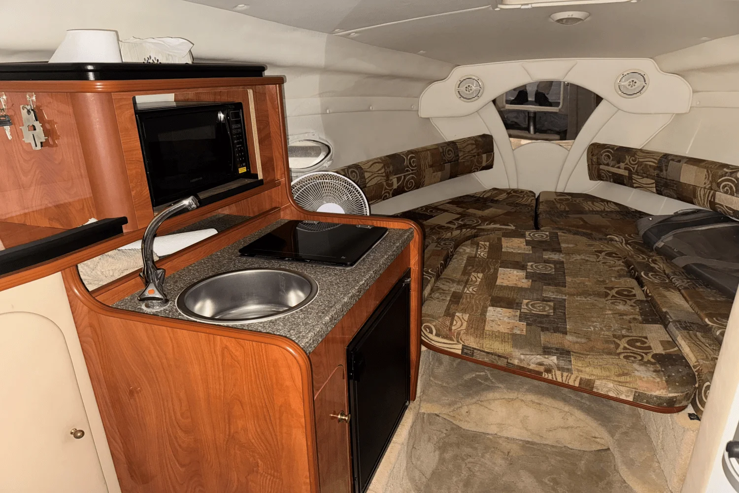 2004 Rinker 250 FIESTA VEE Image Thumbnail #11