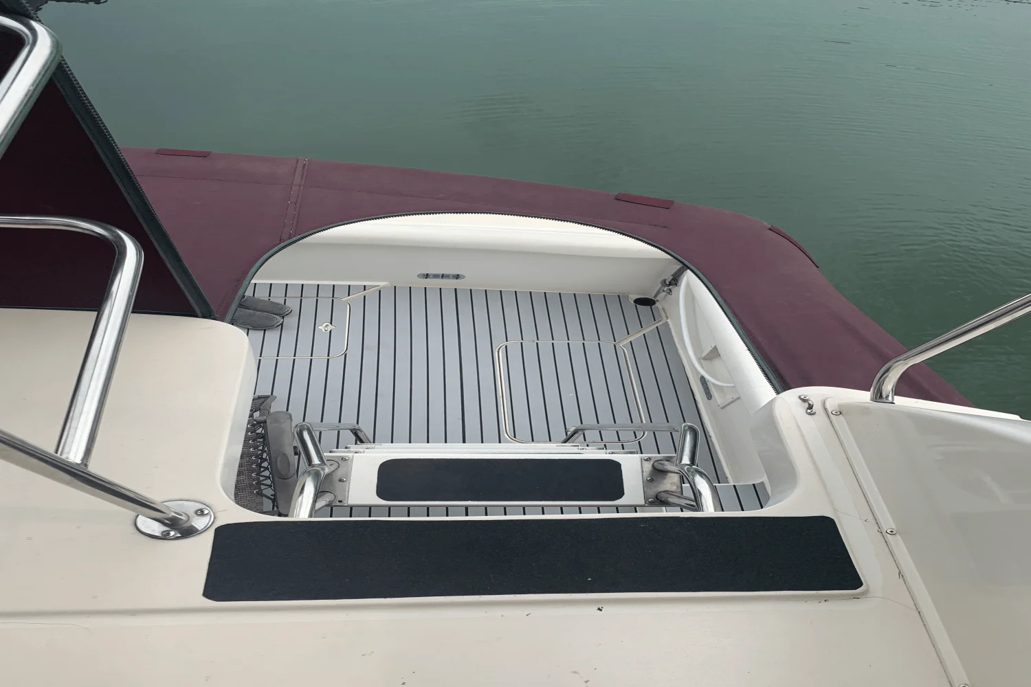 1990 Silverton 36 FLYBRIDGE Image Thumbnail #7