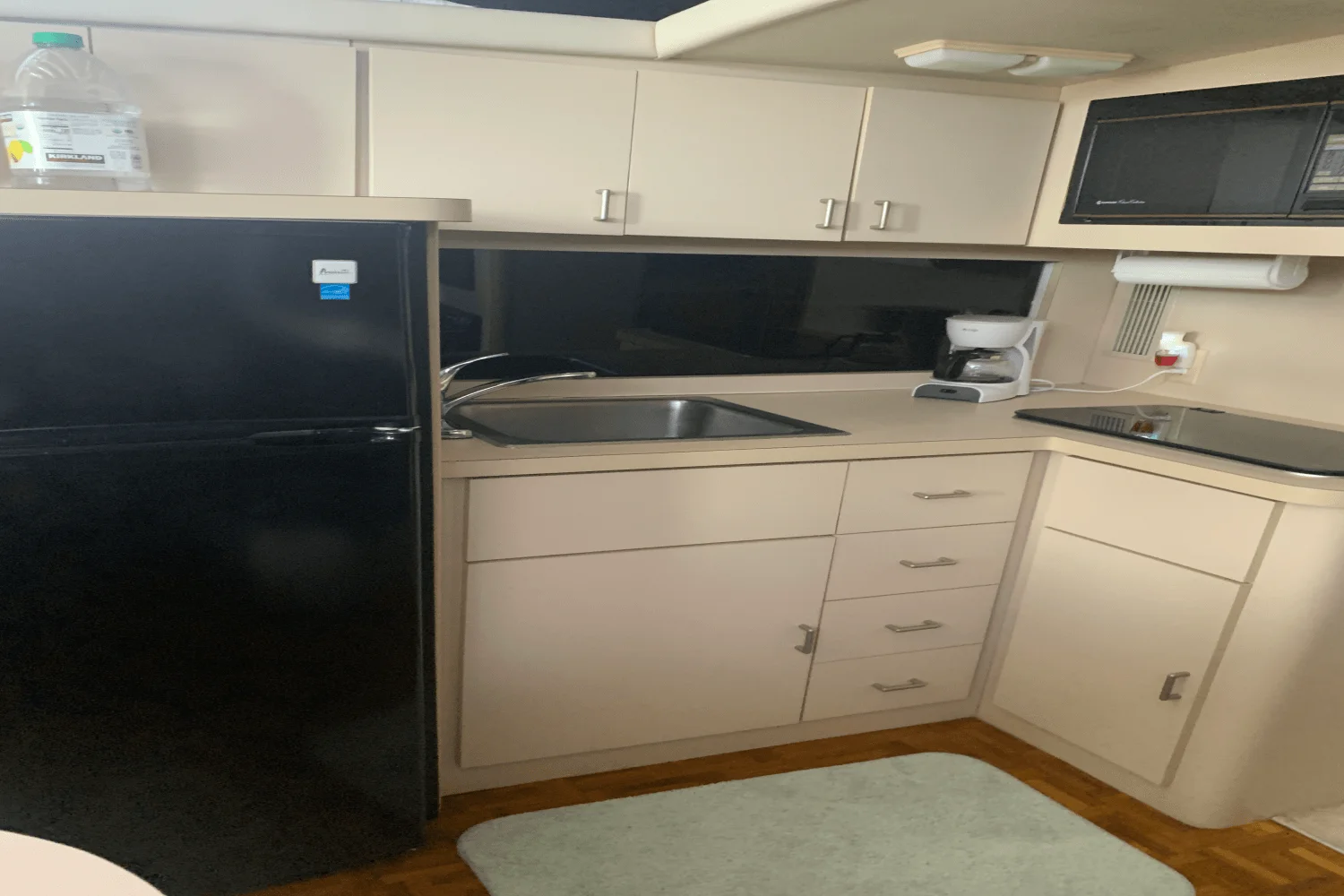 1990 Silverton 36 FLYBRIDGE Image Thumbnail #12