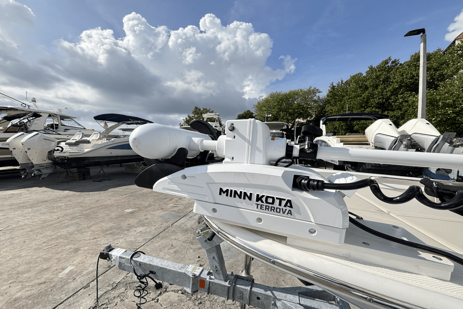 2025 Boston Whaler 170 Montauk Image Thumbnail #7