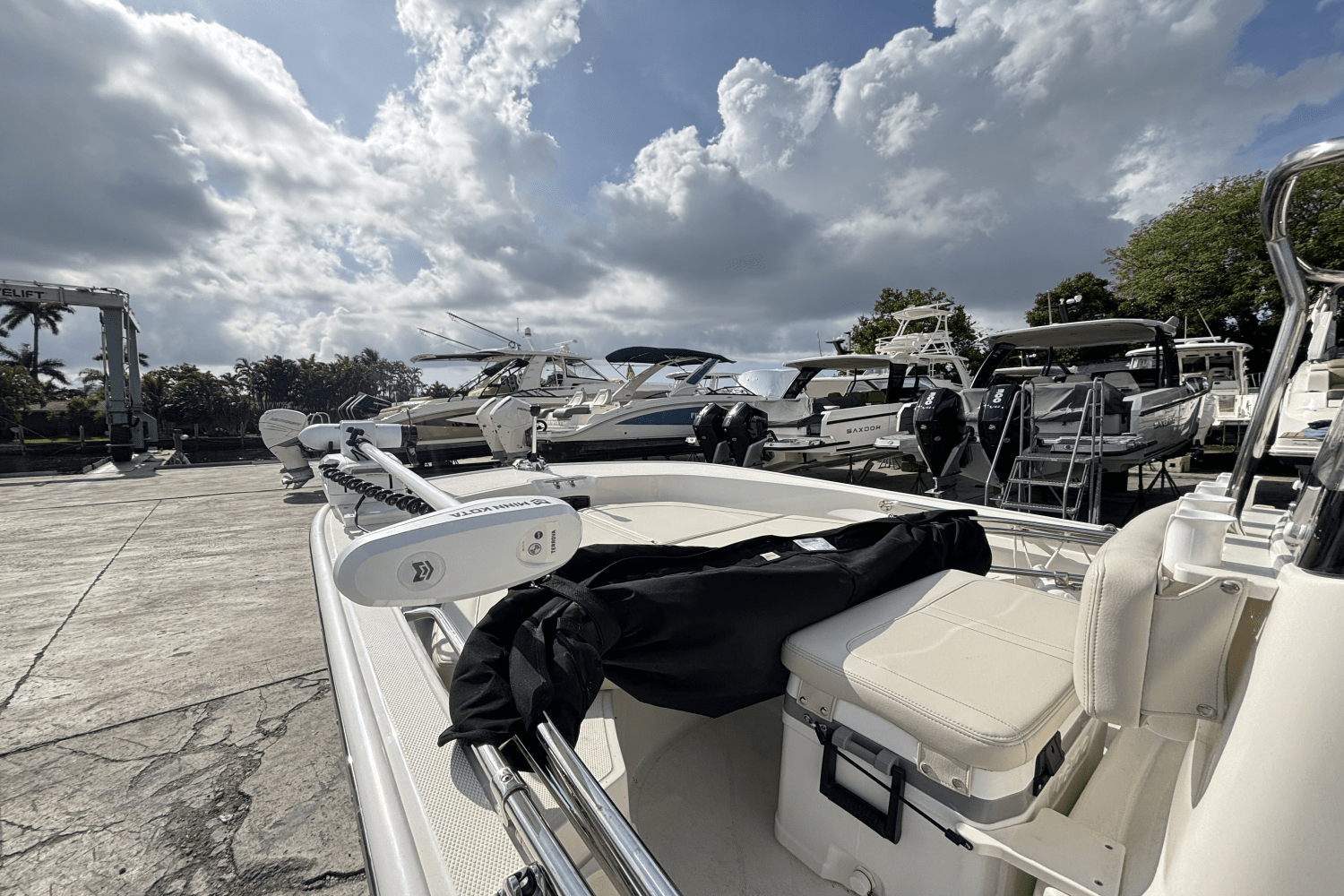 2025 Boston Whaler 170 Montauk Image Thumbnail #6