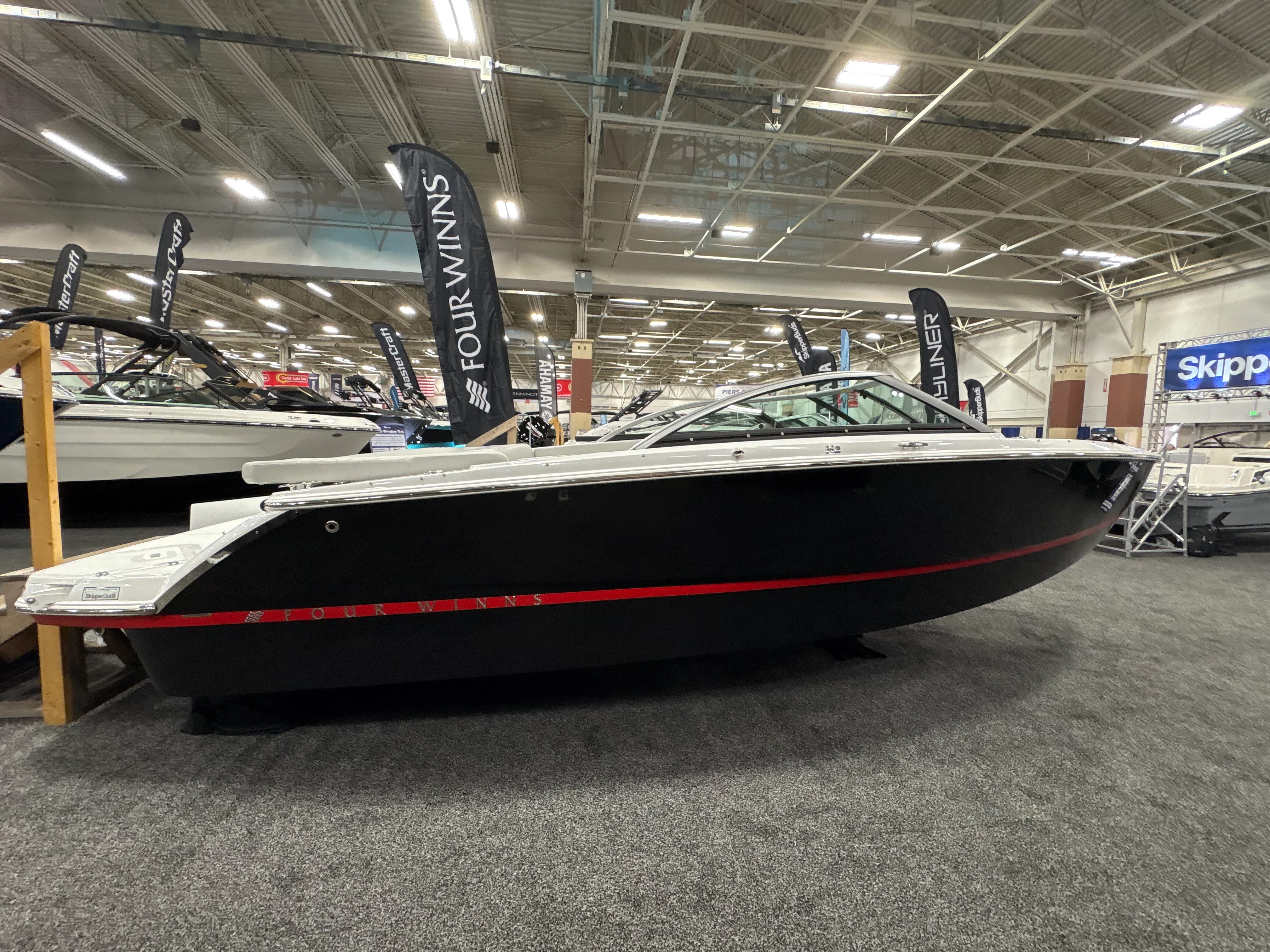 2026 Four Winns H2 - FREEDOM Image Thumbnail #16