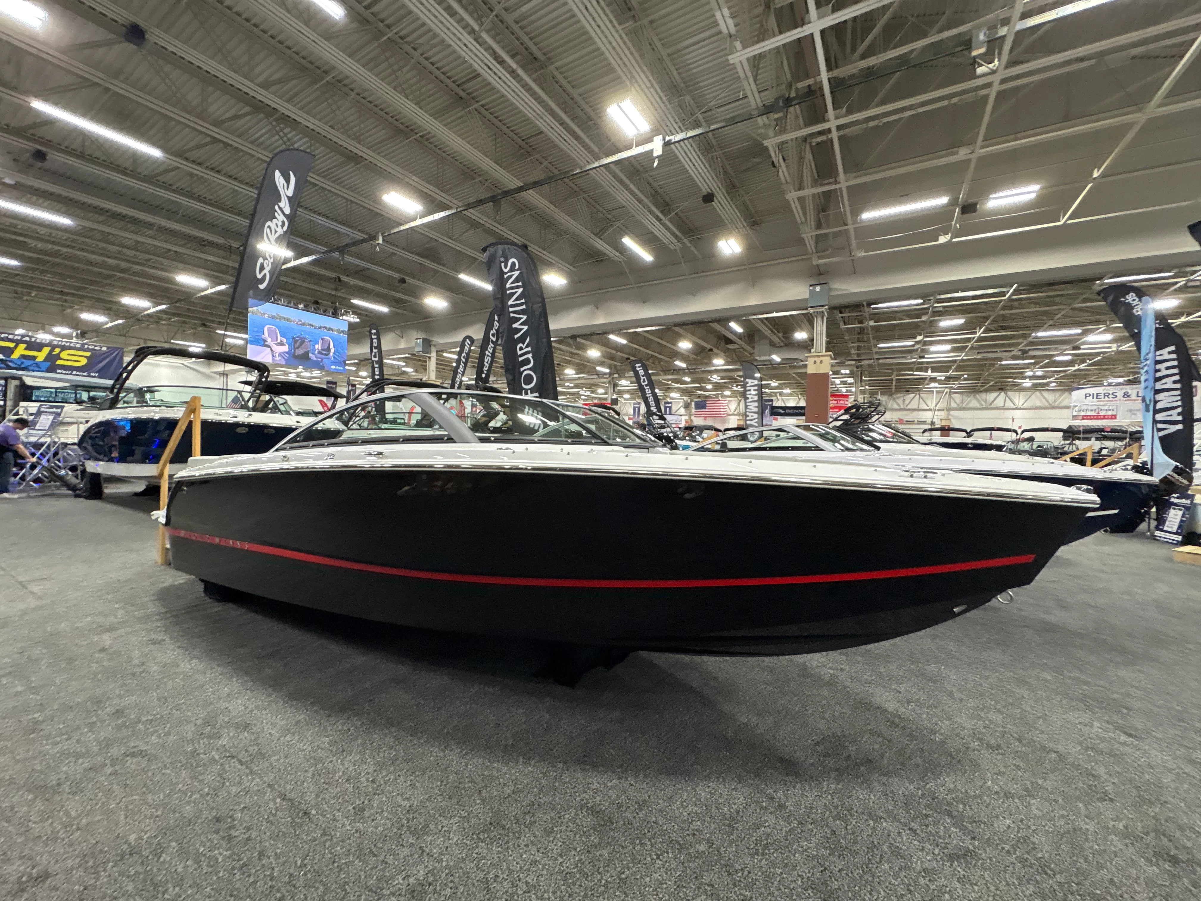 2026 Four Winns H2 - FREEDOM Image Thumbnail #17