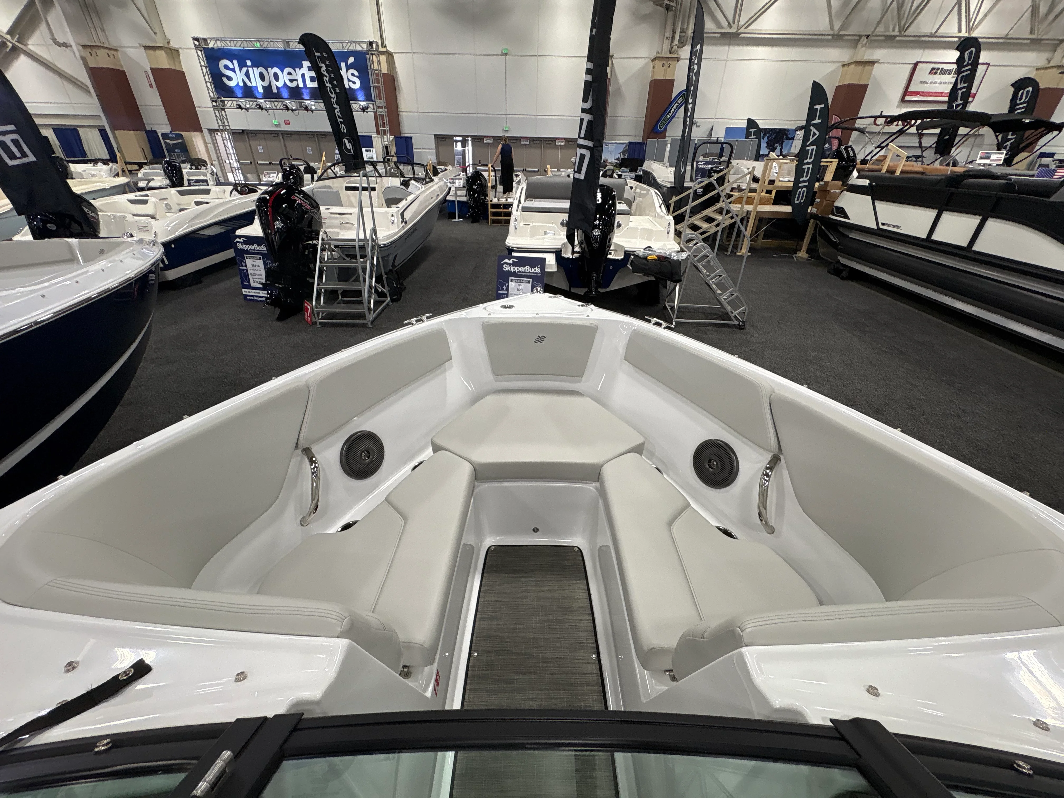 2026 Four Winns H2 - FREEDOM Image Thumbnail #30