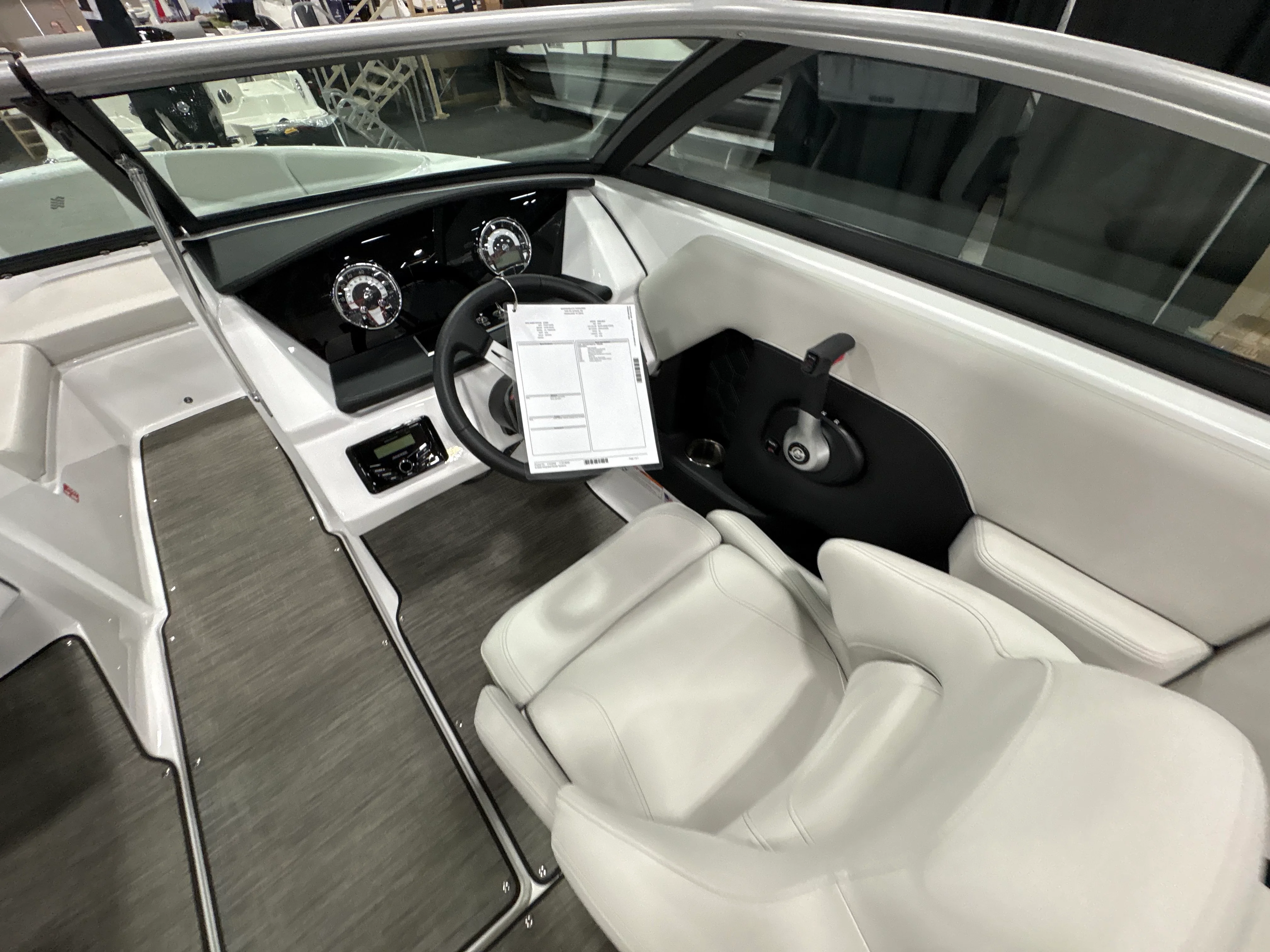 2026 Four Winns H2 - FREEDOM Image Thumbnail #24