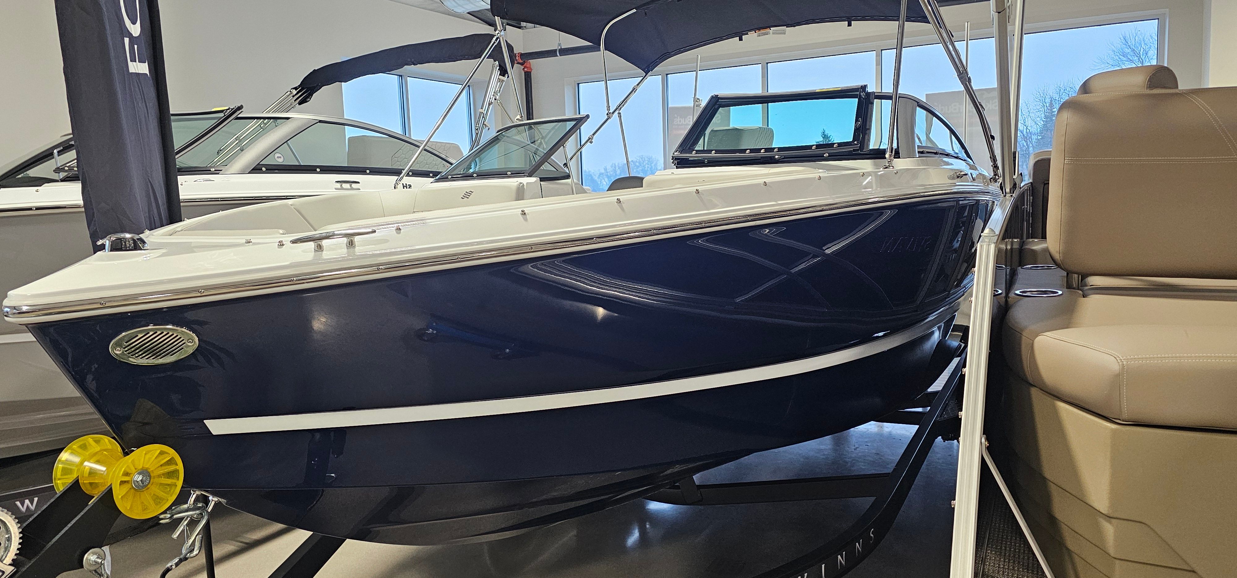 2026 Four Winns H1 - FREEDOM Image Thumbnail #1