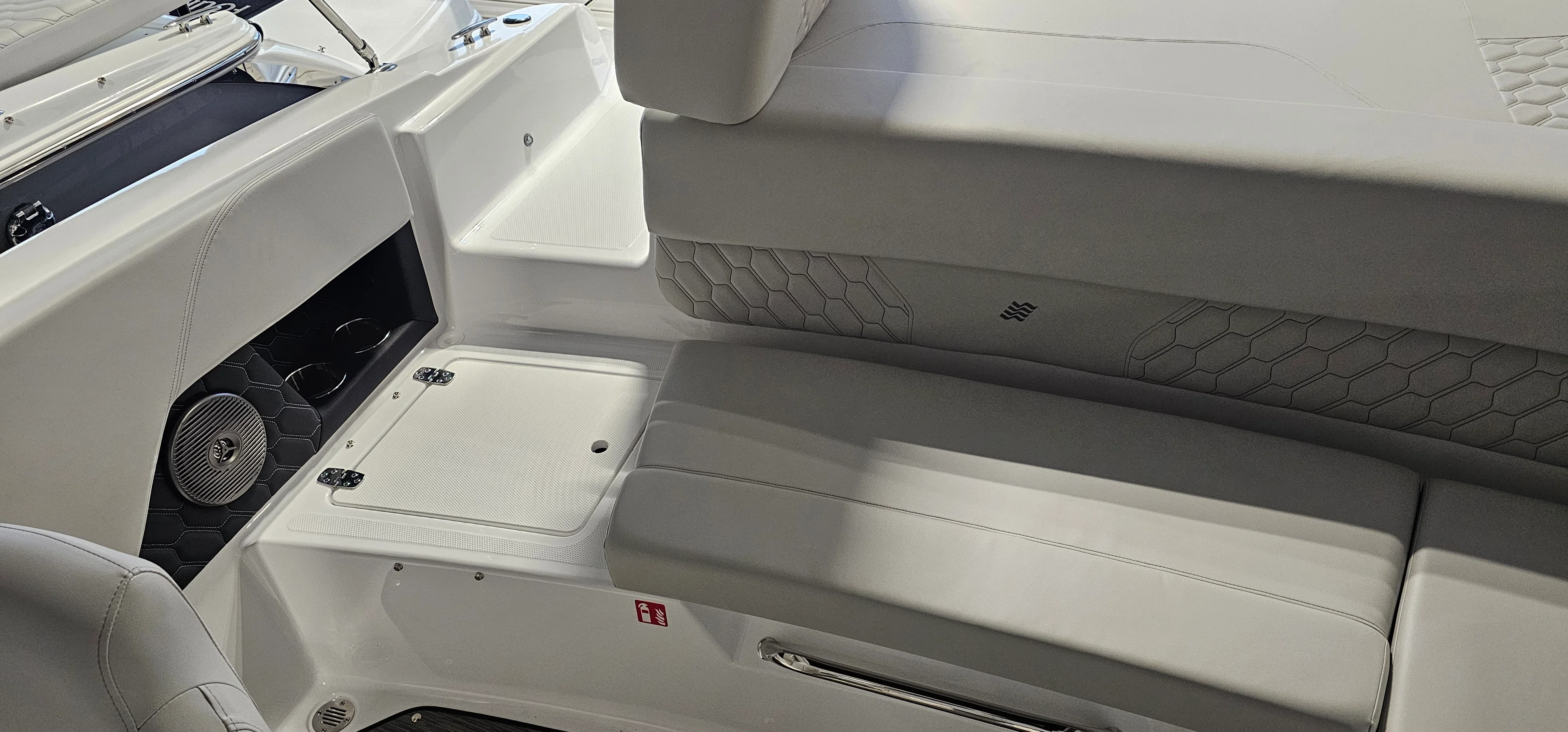 2026 Four Winns H1 - FREEDOM Image Thumbnail #9