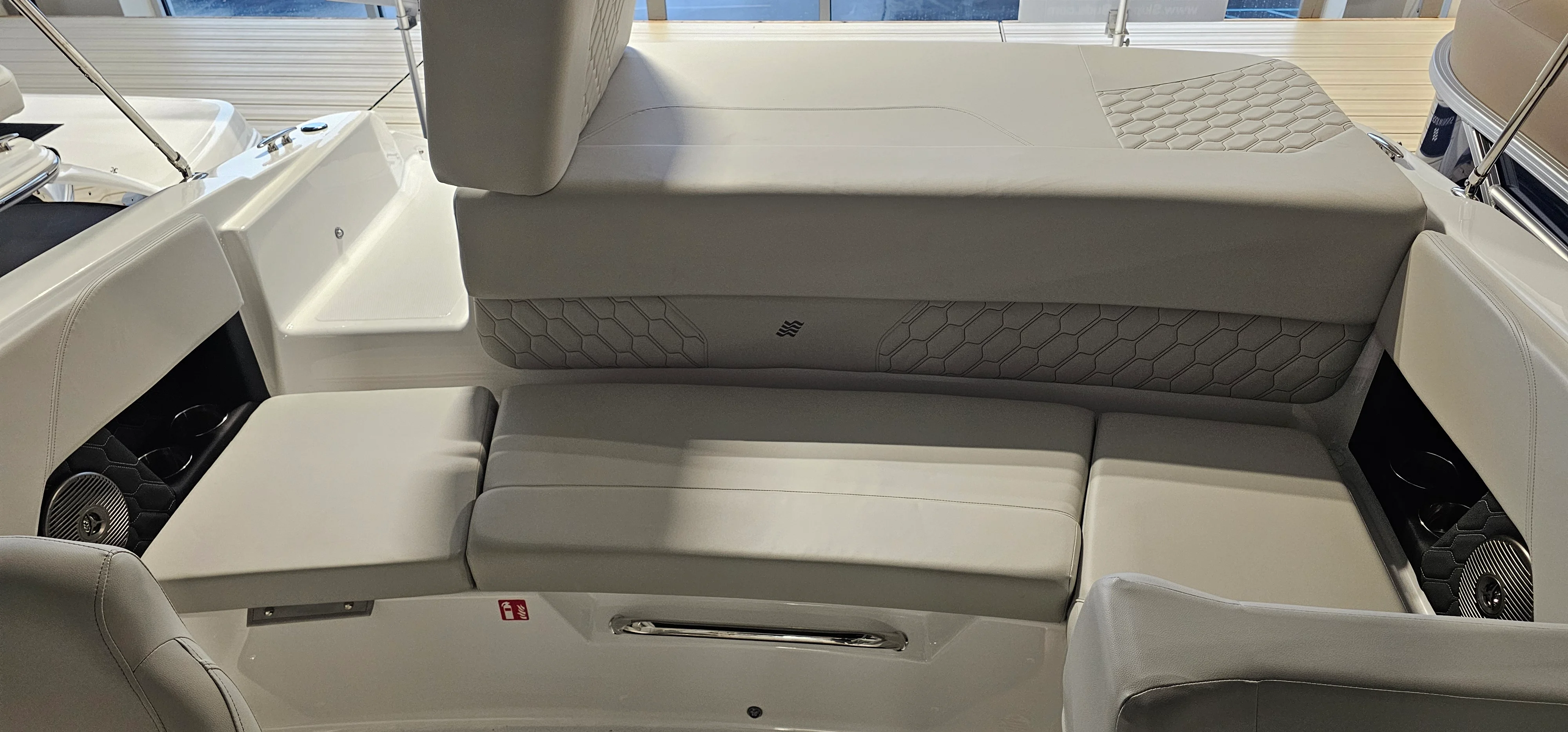 2026 Four Winns H1 - FREEDOM Image Thumbnail #8