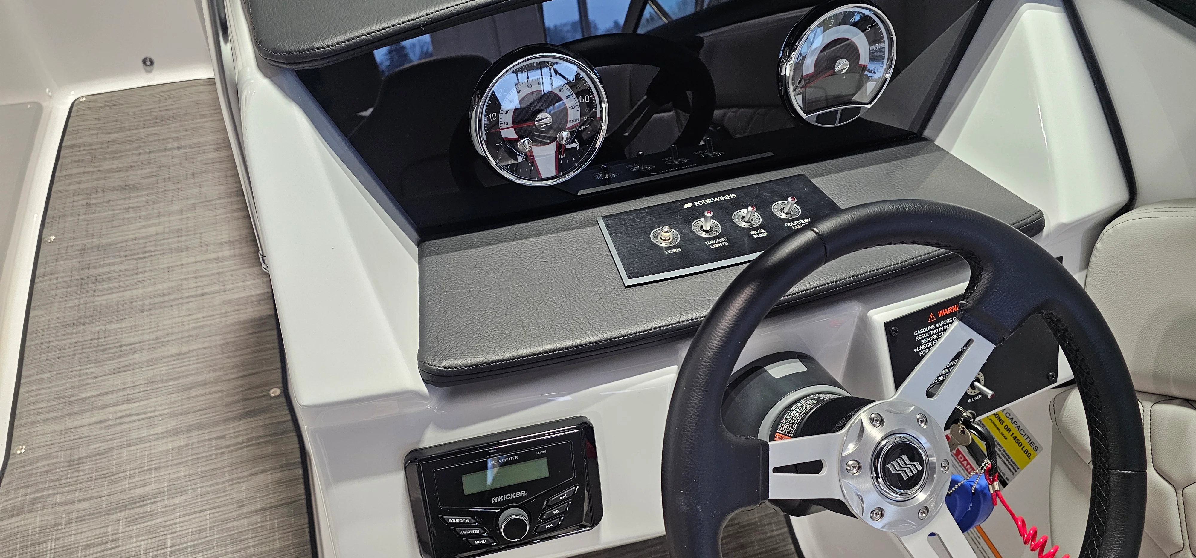 2026 Four Winns H1 - FREEDOM Image Thumbnail #12