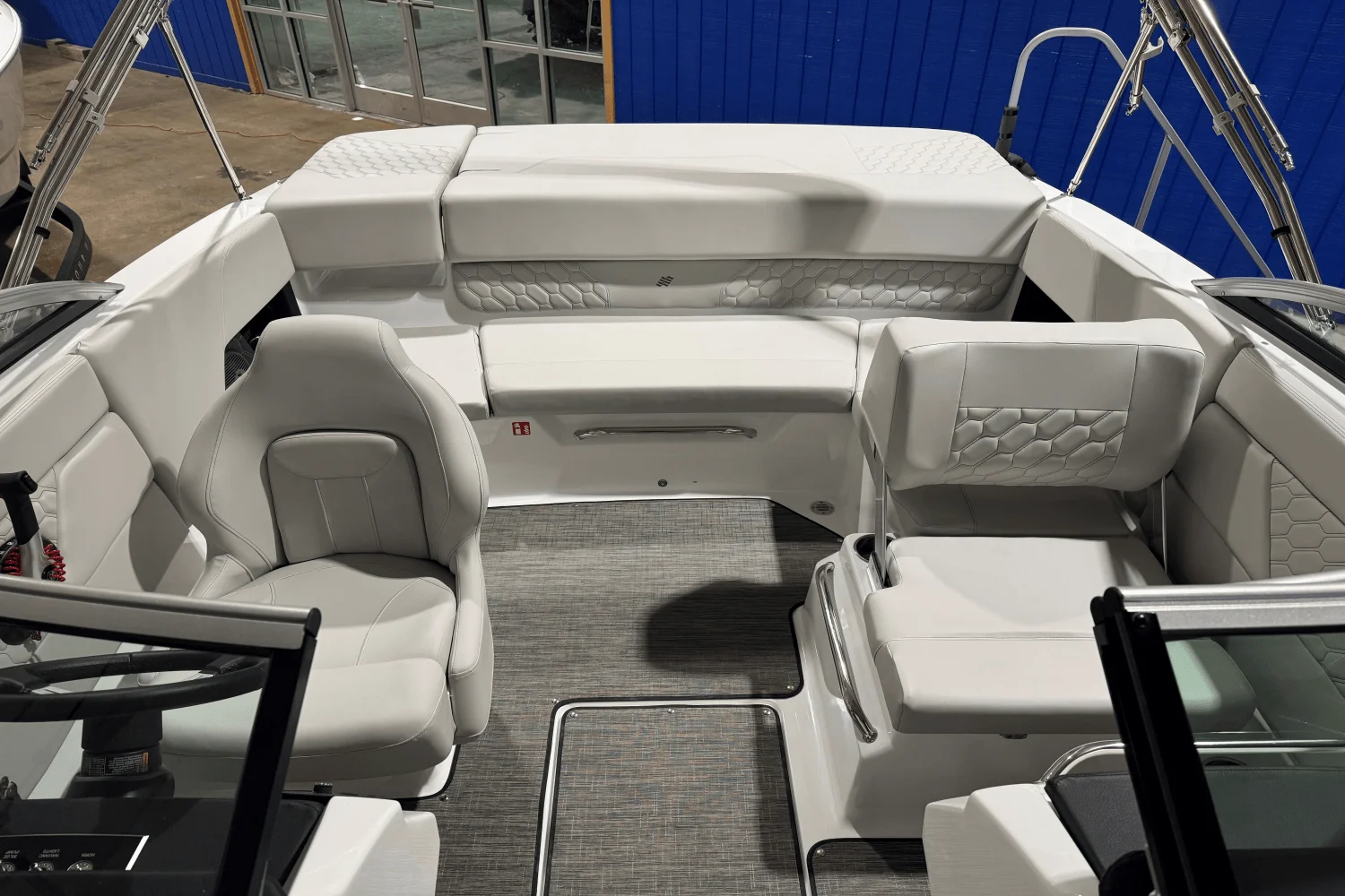 2026 Four Winns H1 - FREEDOM Image Thumbnail #4