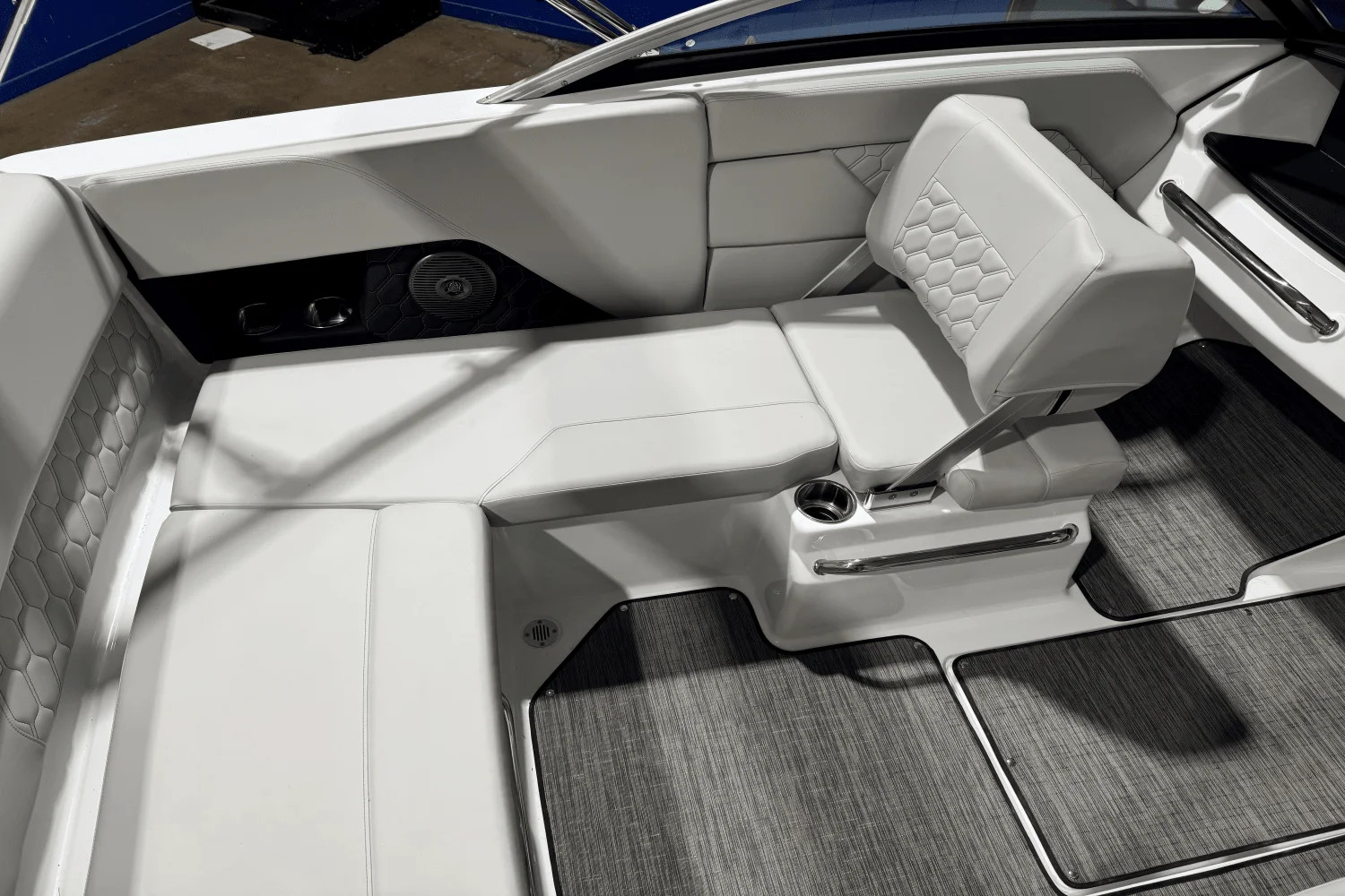 2026 Four Winns H1 - FREEDOM Image Thumbnail #5