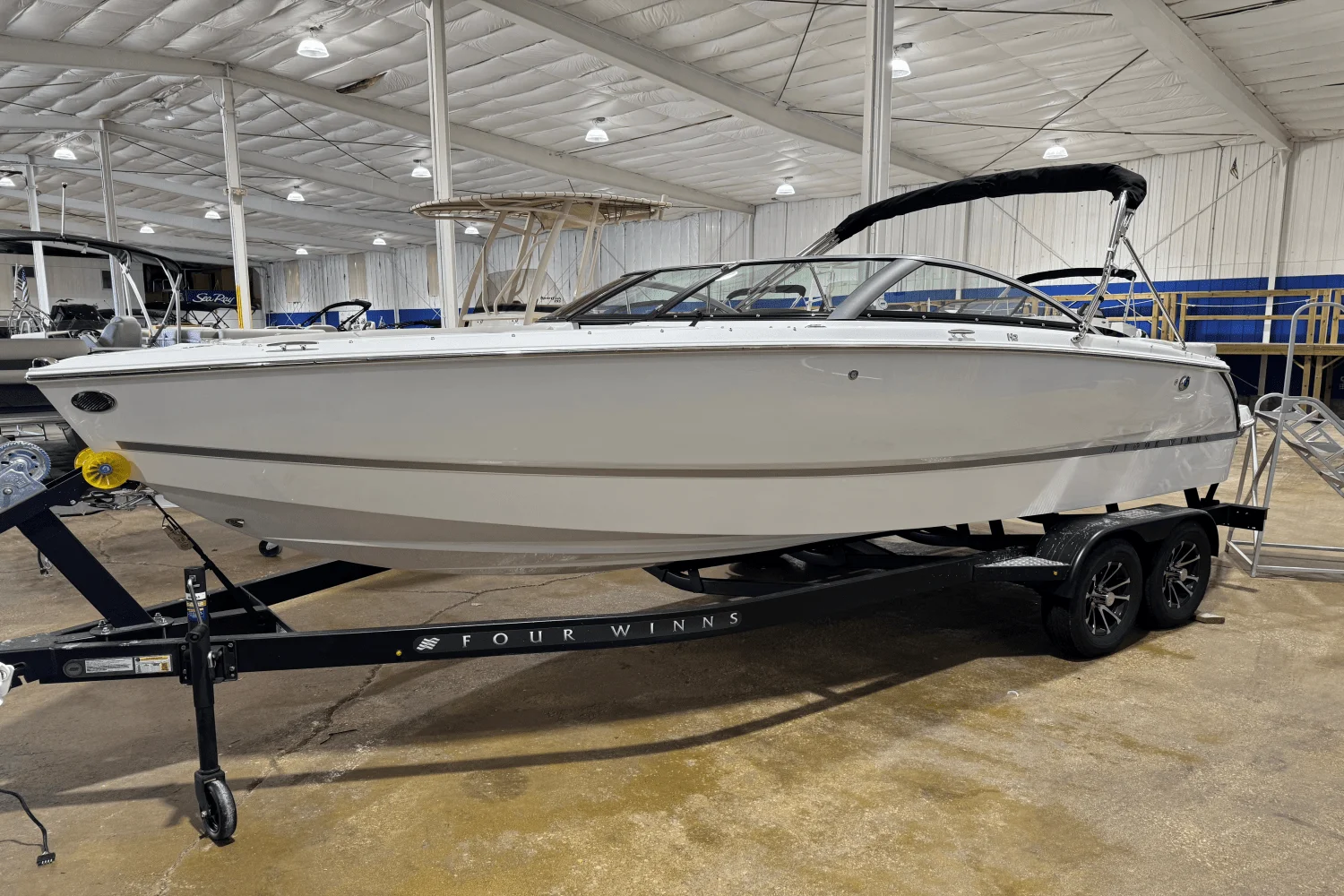 2026 Four Winns H2 - FREEDOM Image Thumbnail #1