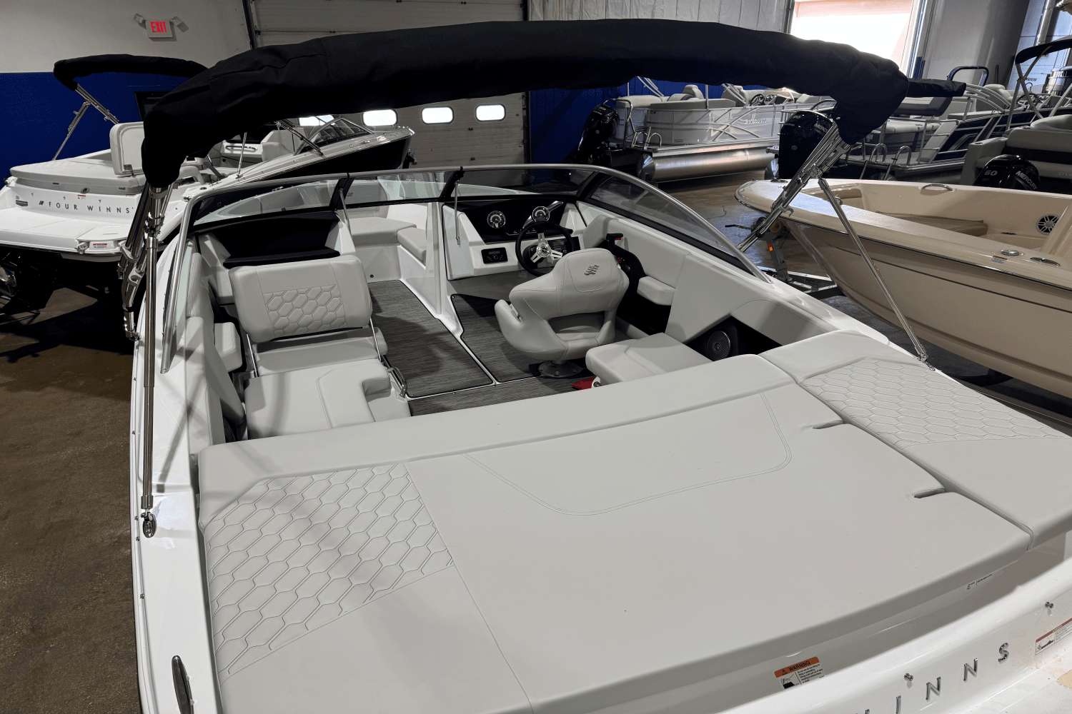 2026 Four Winns H2 - FREEDOM Image Thumbnail #7