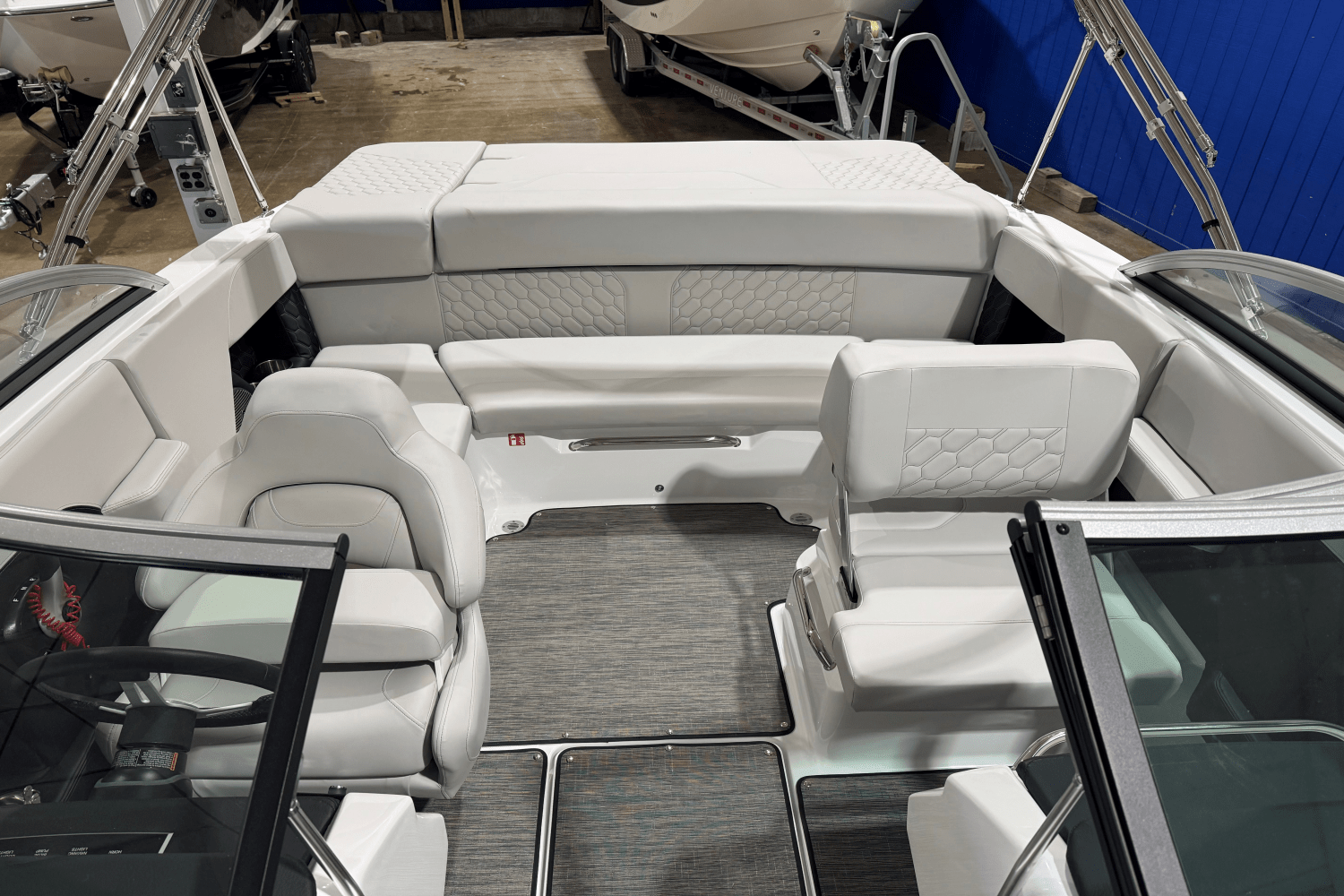 2026 Four Winns H2 - FREEDOM Image Thumbnail #6