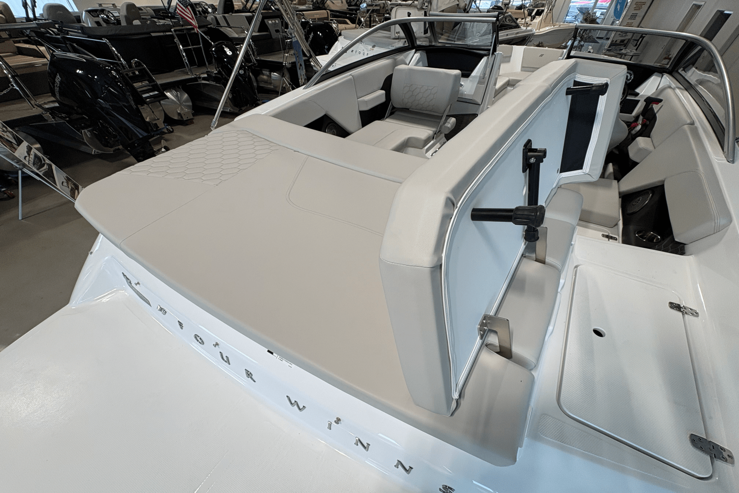 2026 Four Winns H2 - FREEDOM Image Thumbnail #13