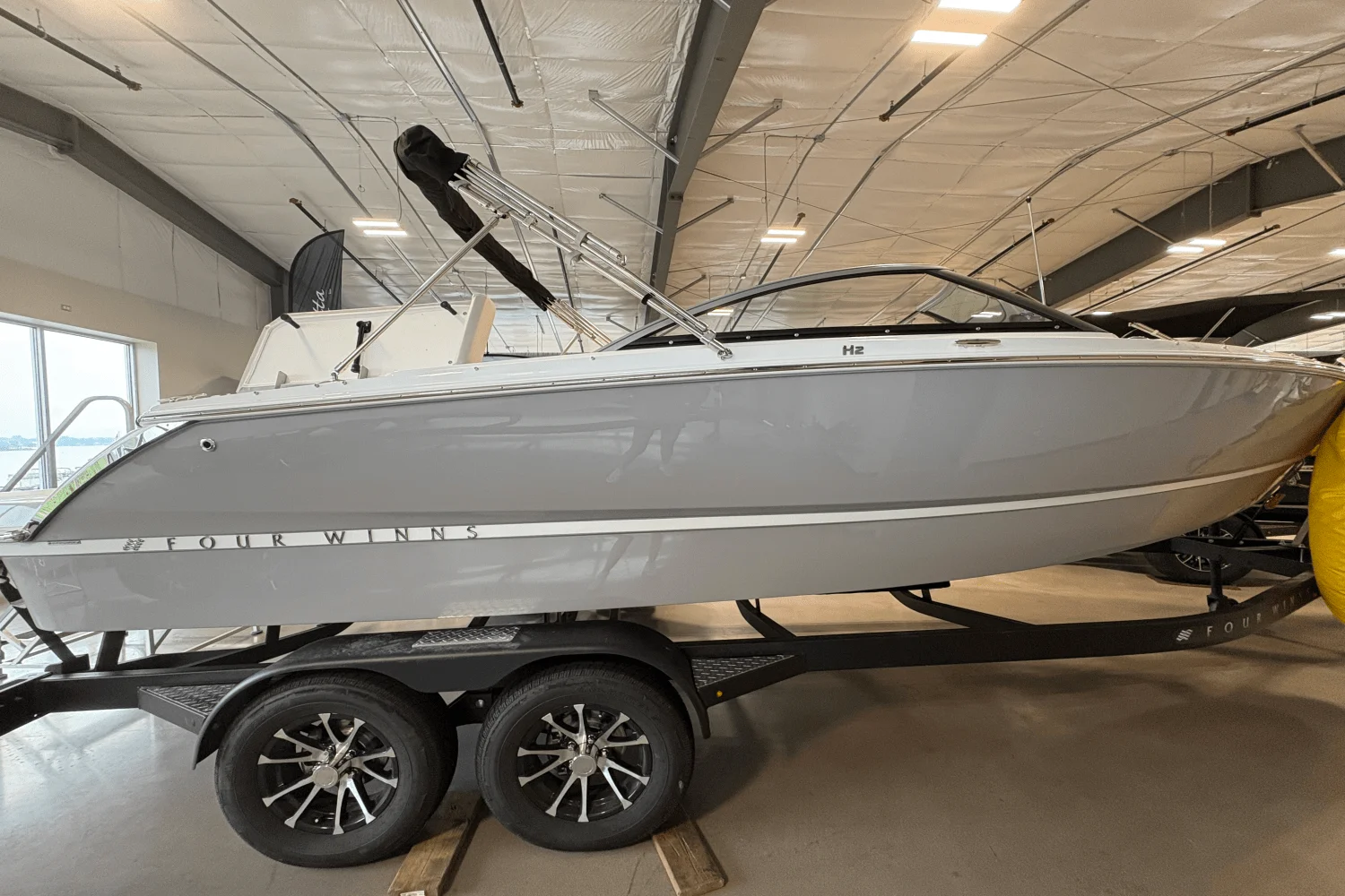 2026 Four Winns H2 - FREEDOM Image Thumbnail #1