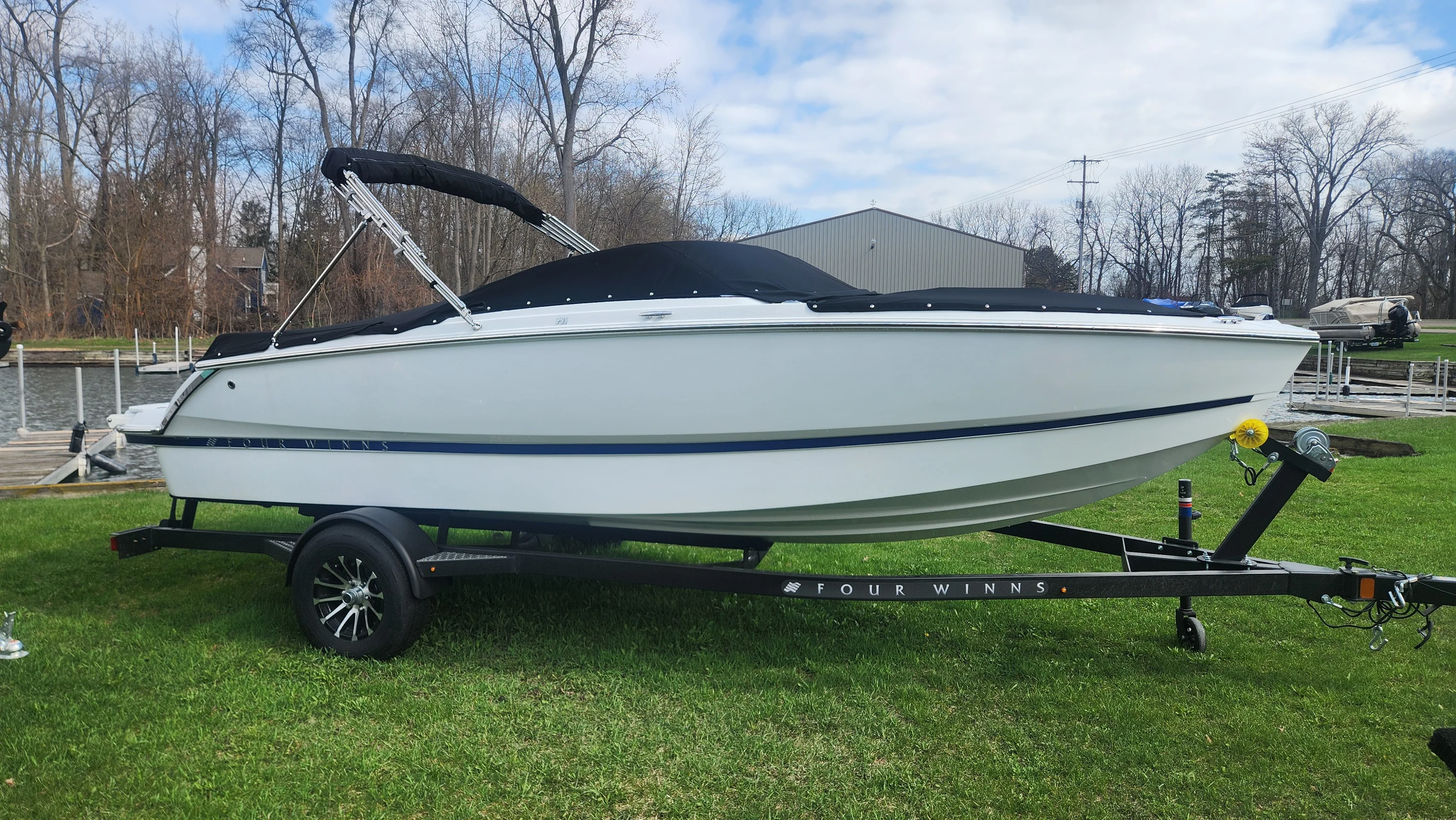 2026 Four Winns H1 - FREEDOM Image Thumbnail #0