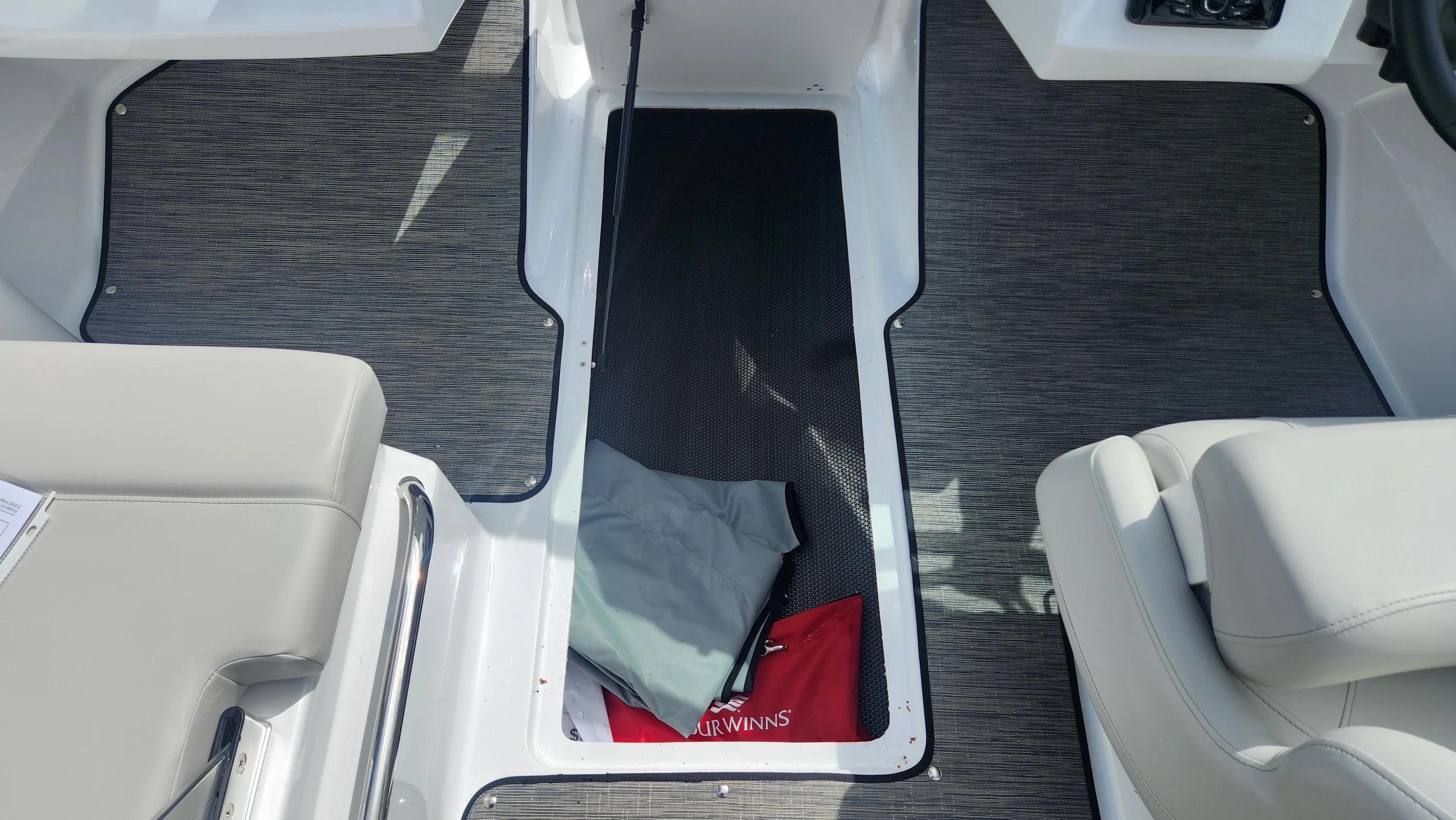 2026 Four Winns H1 - FREEDOM Image Thumbnail #32