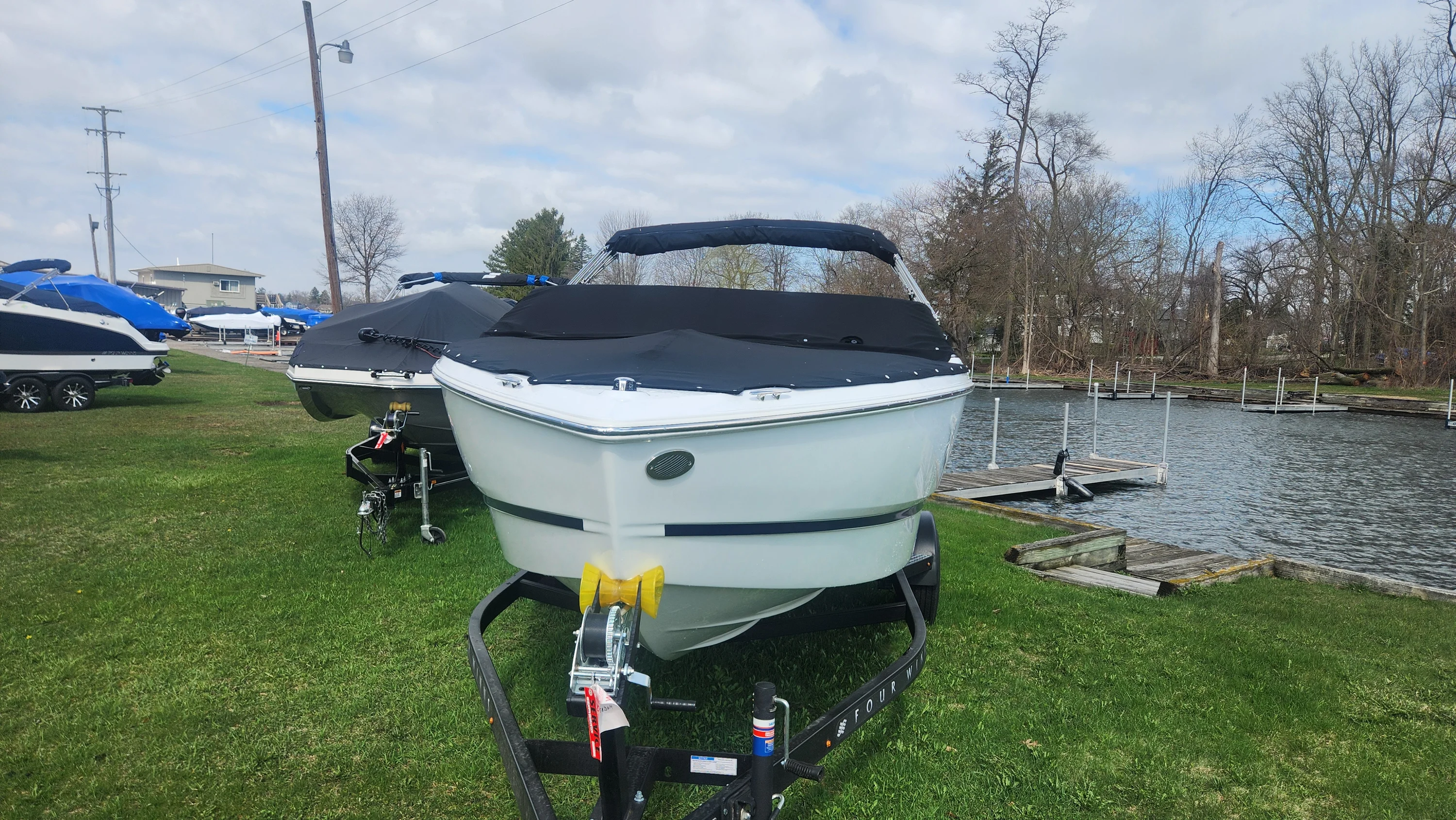 2026 Four Winns H1 - FREEDOM Image Thumbnail #1