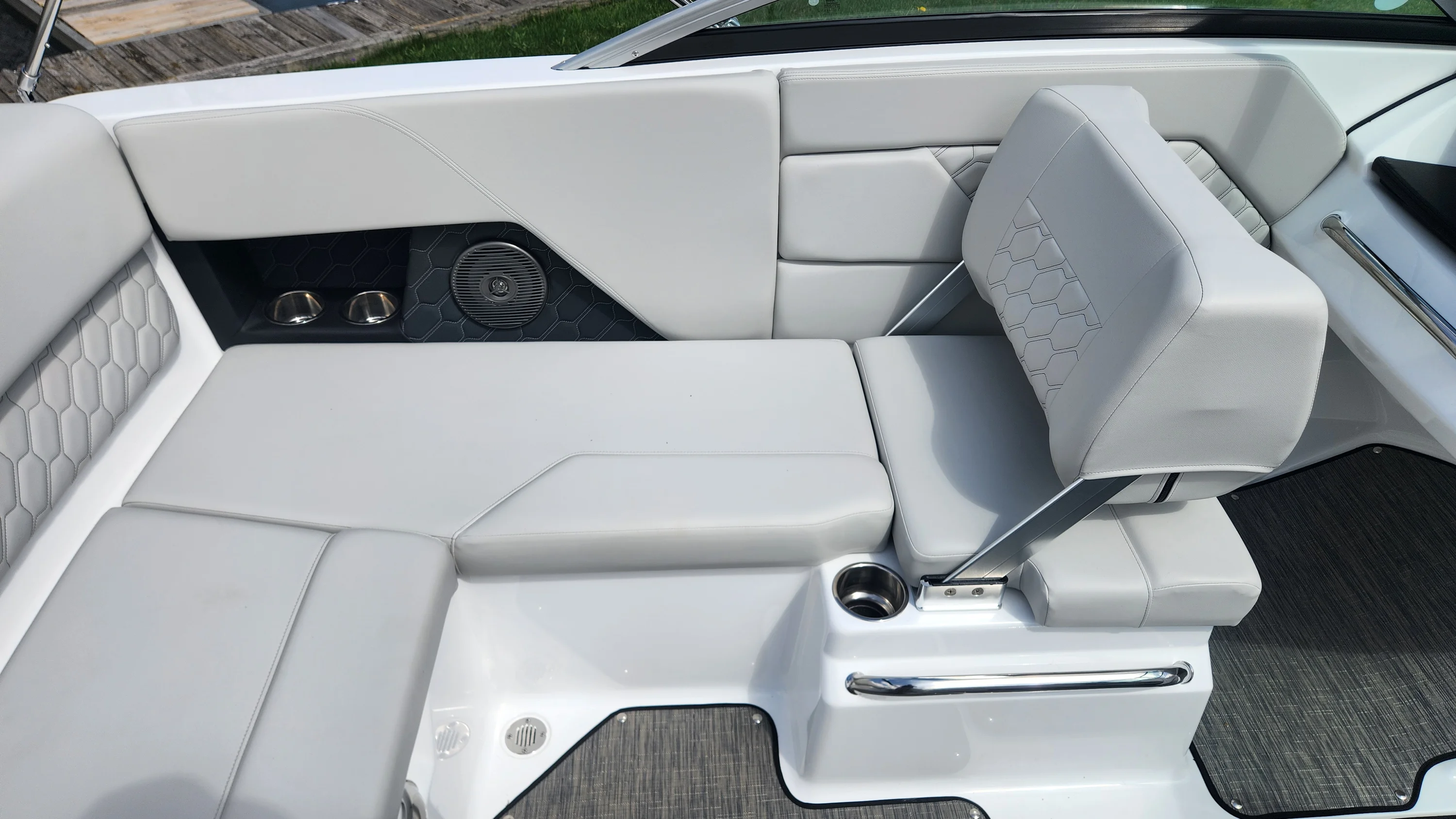 2026 Four Winns H1 - FREEDOM Image Thumbnail #18