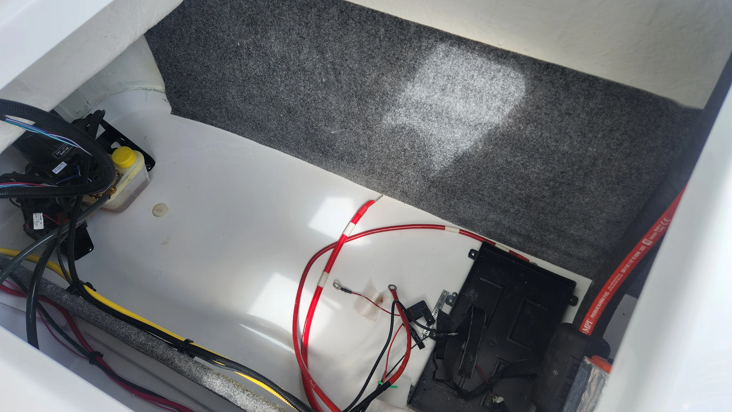 2026 Four Winns H1 - FREEDOM Image Thumbnail #27