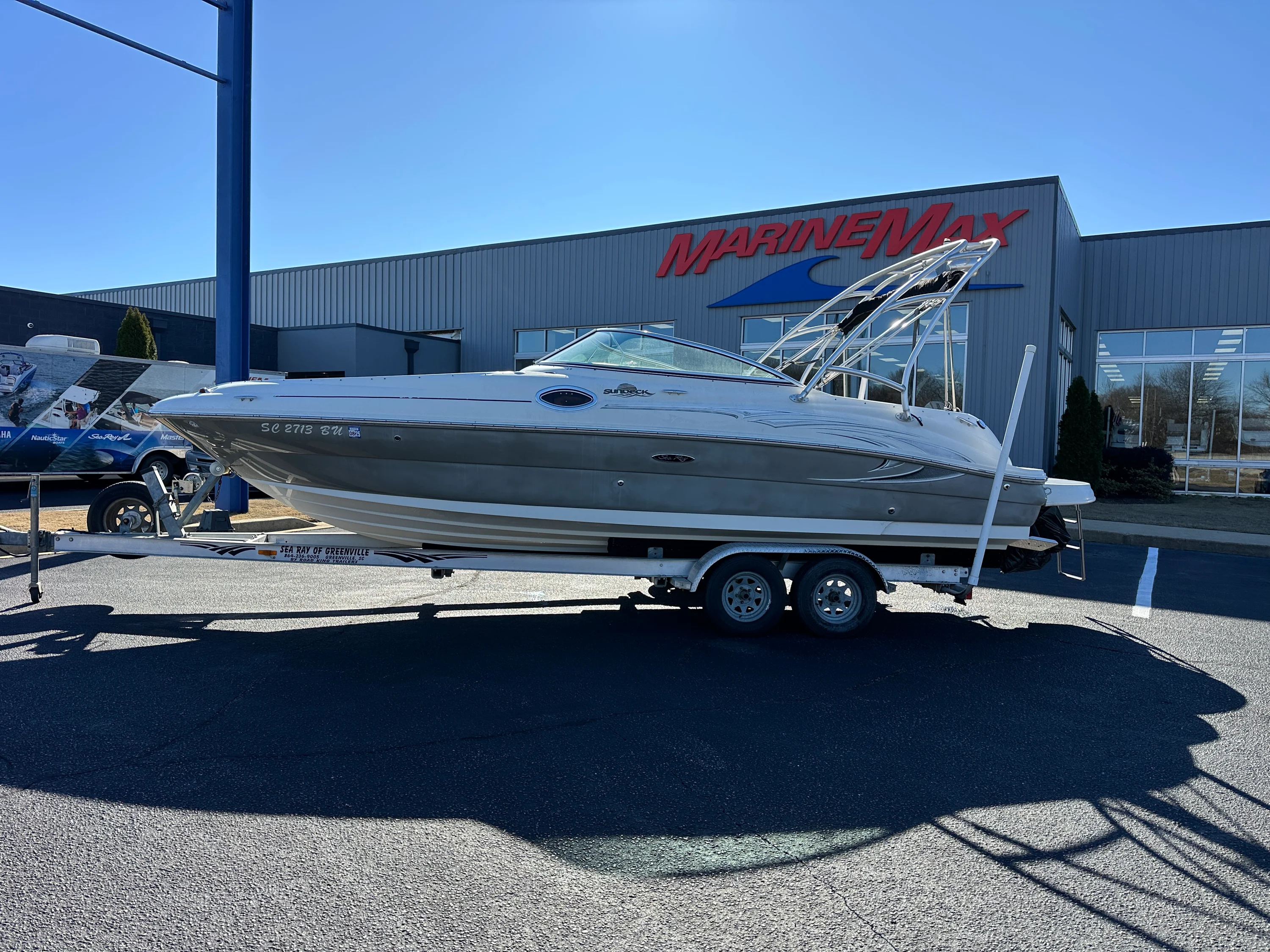 2005 Sea Ray 240 Sundeck Image Thumbnail #0