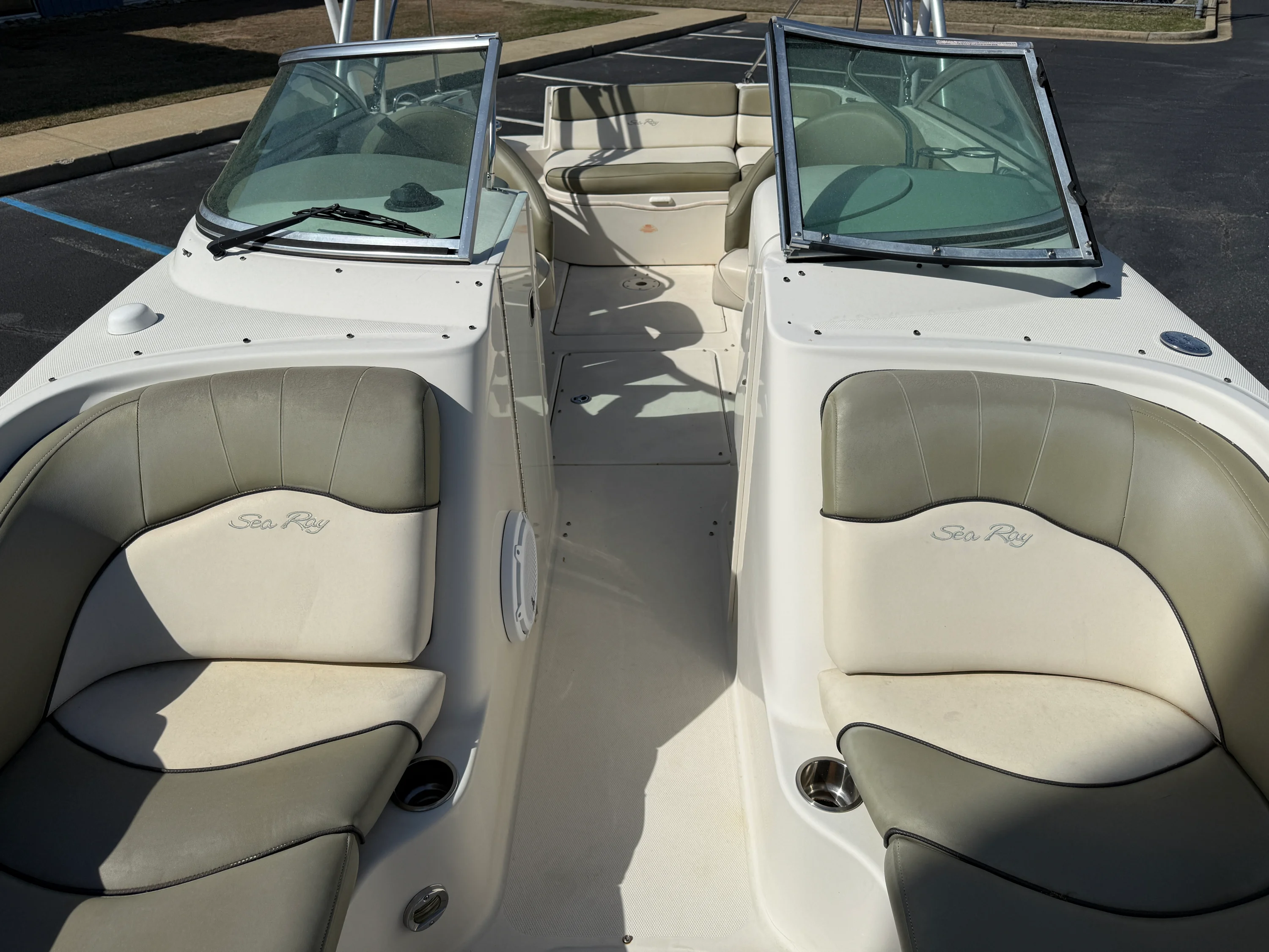 2005 Sea Ray 240 Sundeck Image Thumbnail #14