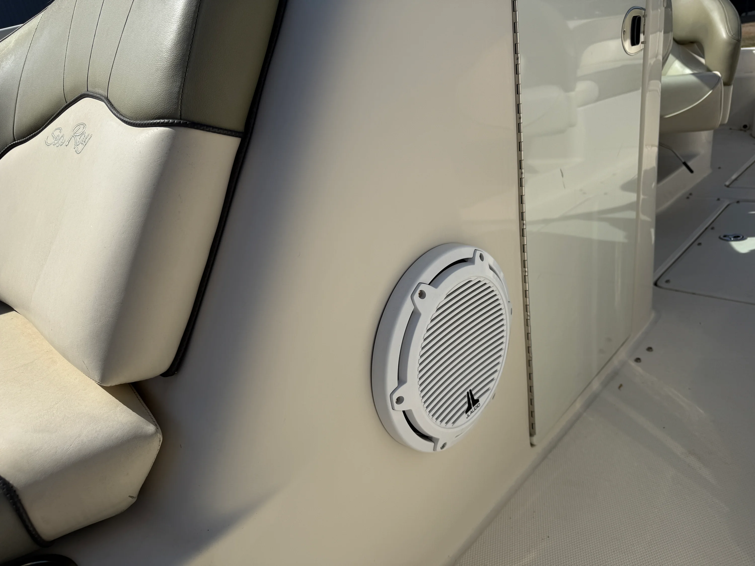 2005 Sea Ray 240 Sundeck Image Thumbnail #15