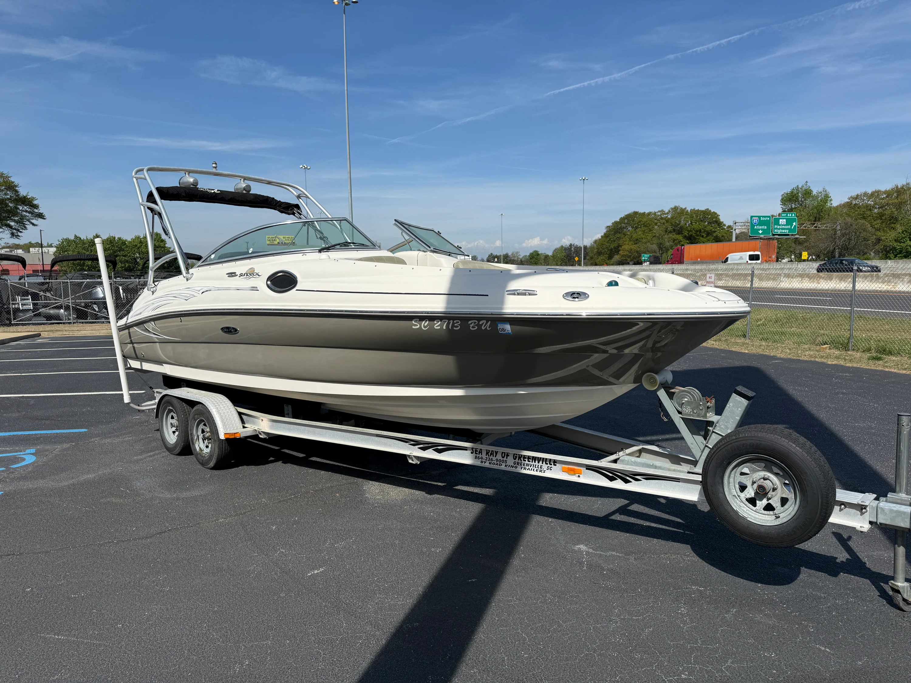 2005 Sea Ray 240 Sundeck Image Thumbnail #2