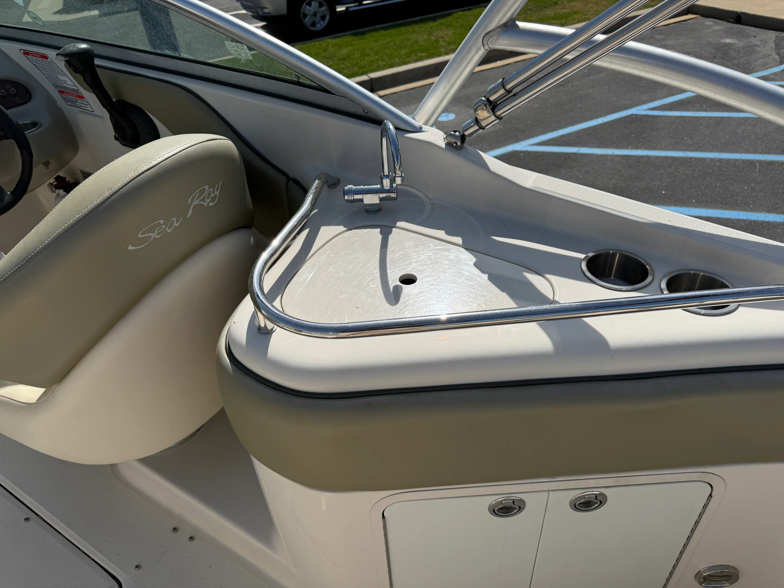 2005 Sea Ray 240 Sundeck Image Thumbnail #17