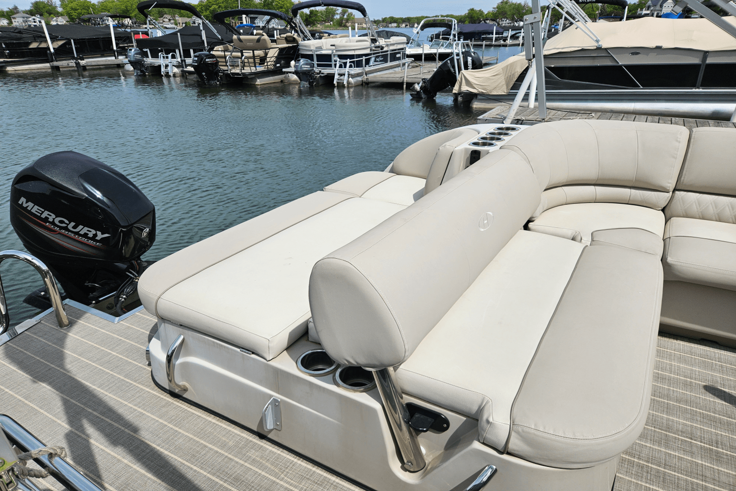 2016 Harris GRAND MARINER 230 Image Thumbnail #13