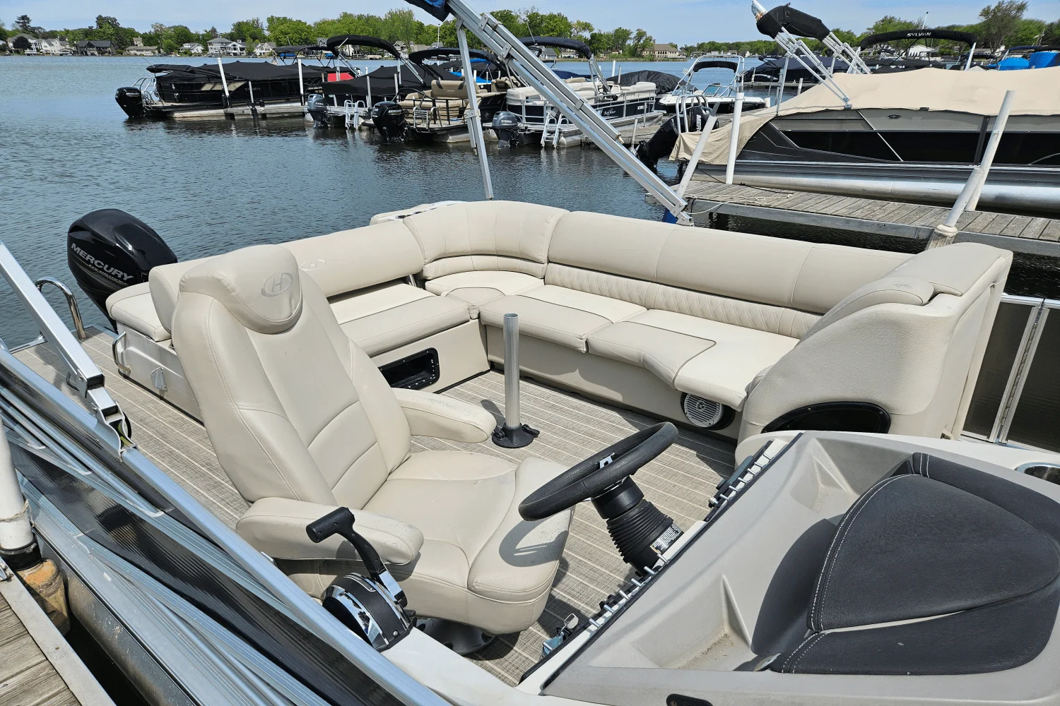 2016 Harris GRAND MARINER 230 Image Thumbnail #14