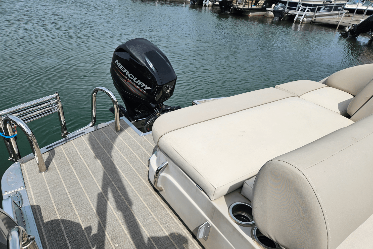 2016 Harris GRAND MARINER 230 Image Thumbnail #17