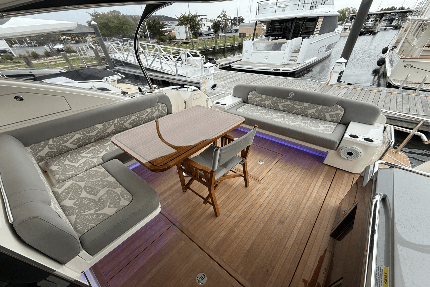 2022 Riviera 5400 Image Thumbnail #14