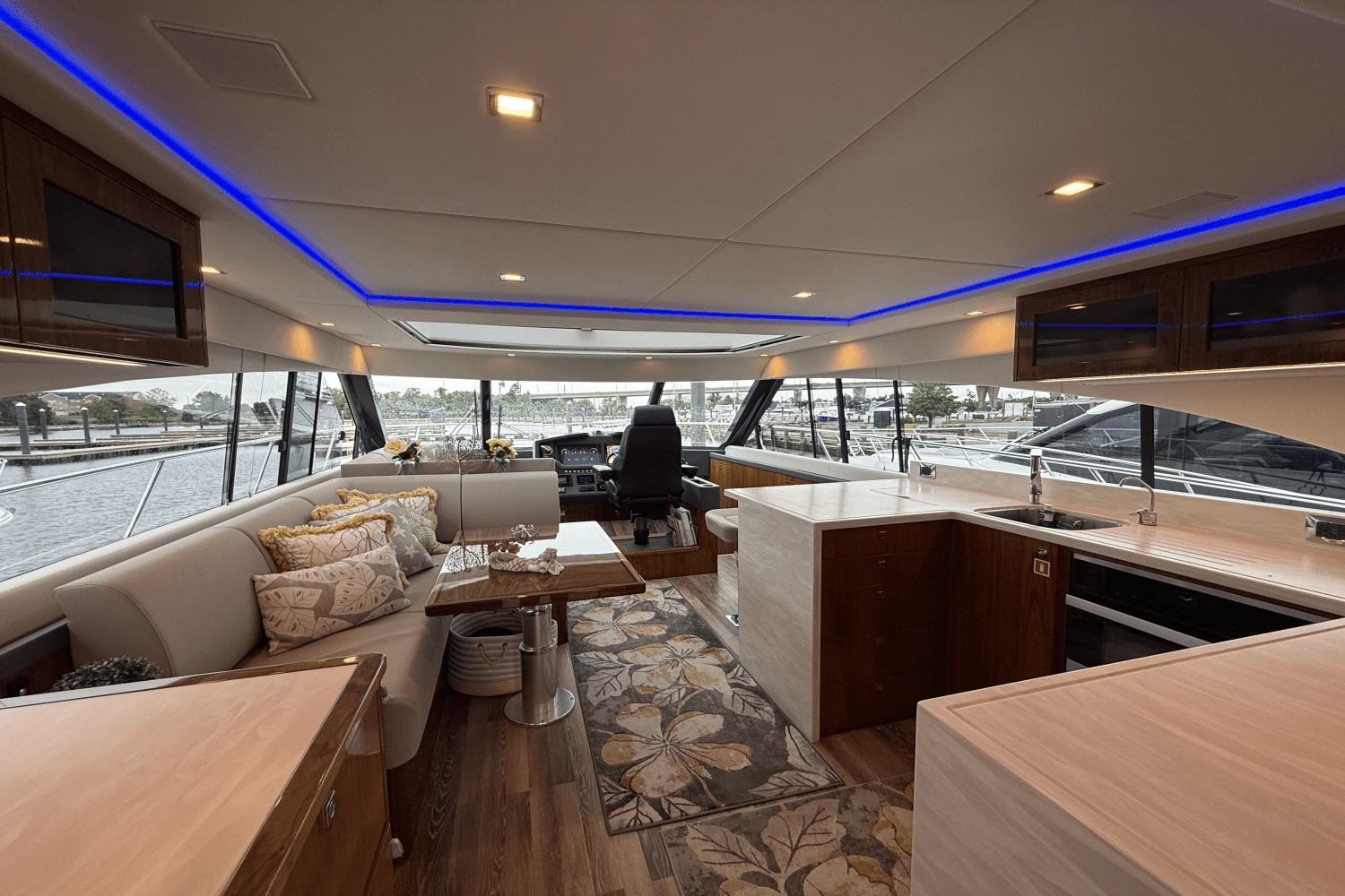 2022 Riviera 5400 Image Thumbnail #19