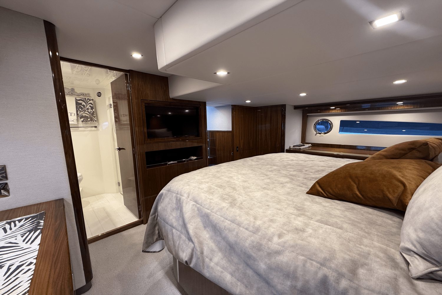 2022 Riviera 5400 Image Thumbnail #34