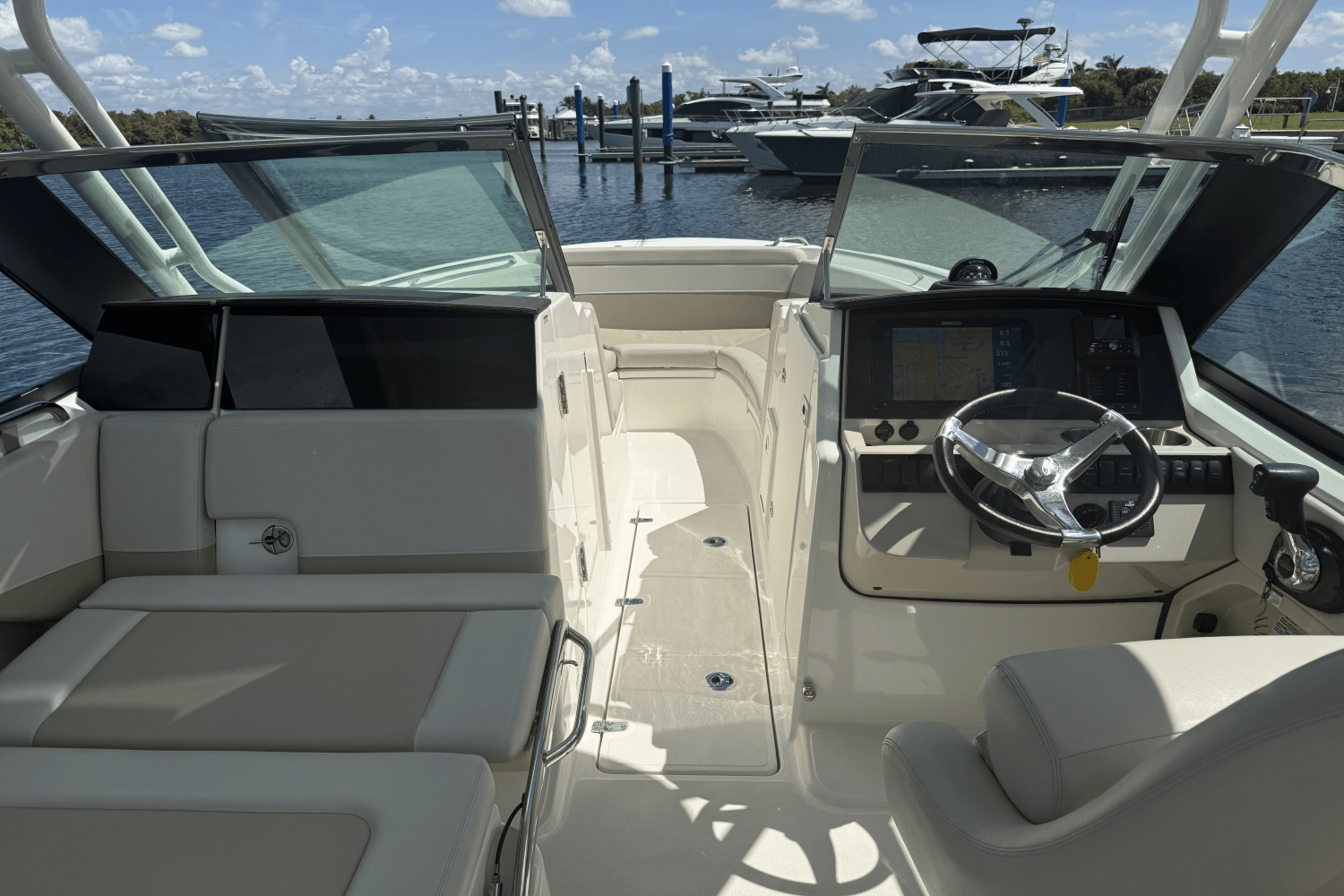 2023 Boston Whaler 240 VANTAGE Image Thumbnail #18