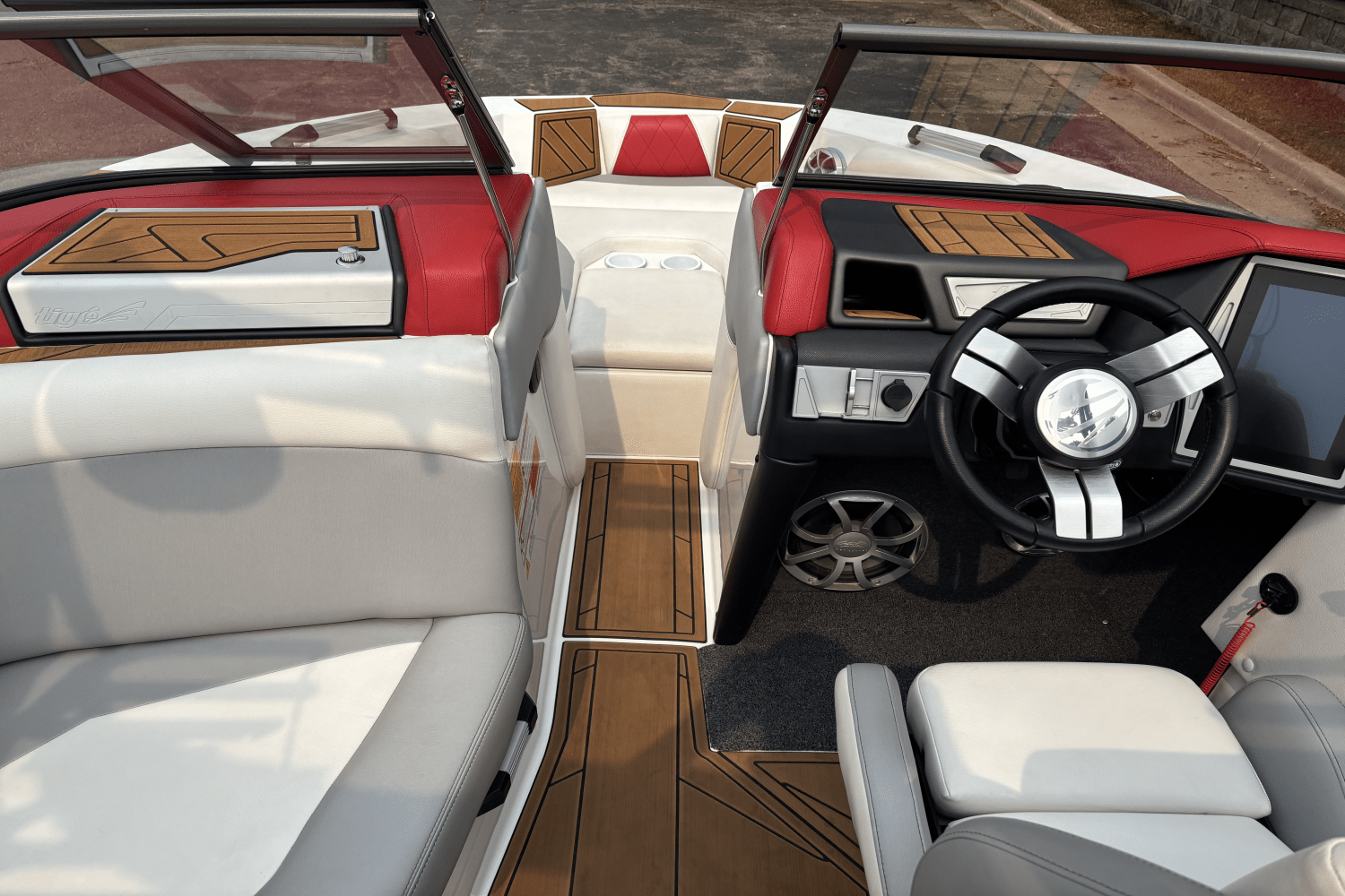 2020 Tige R20 Image Thumbnail #9