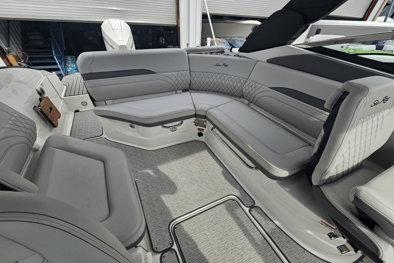 2024 Sea Ray 260 SLX-OB Image Thumbnail #10