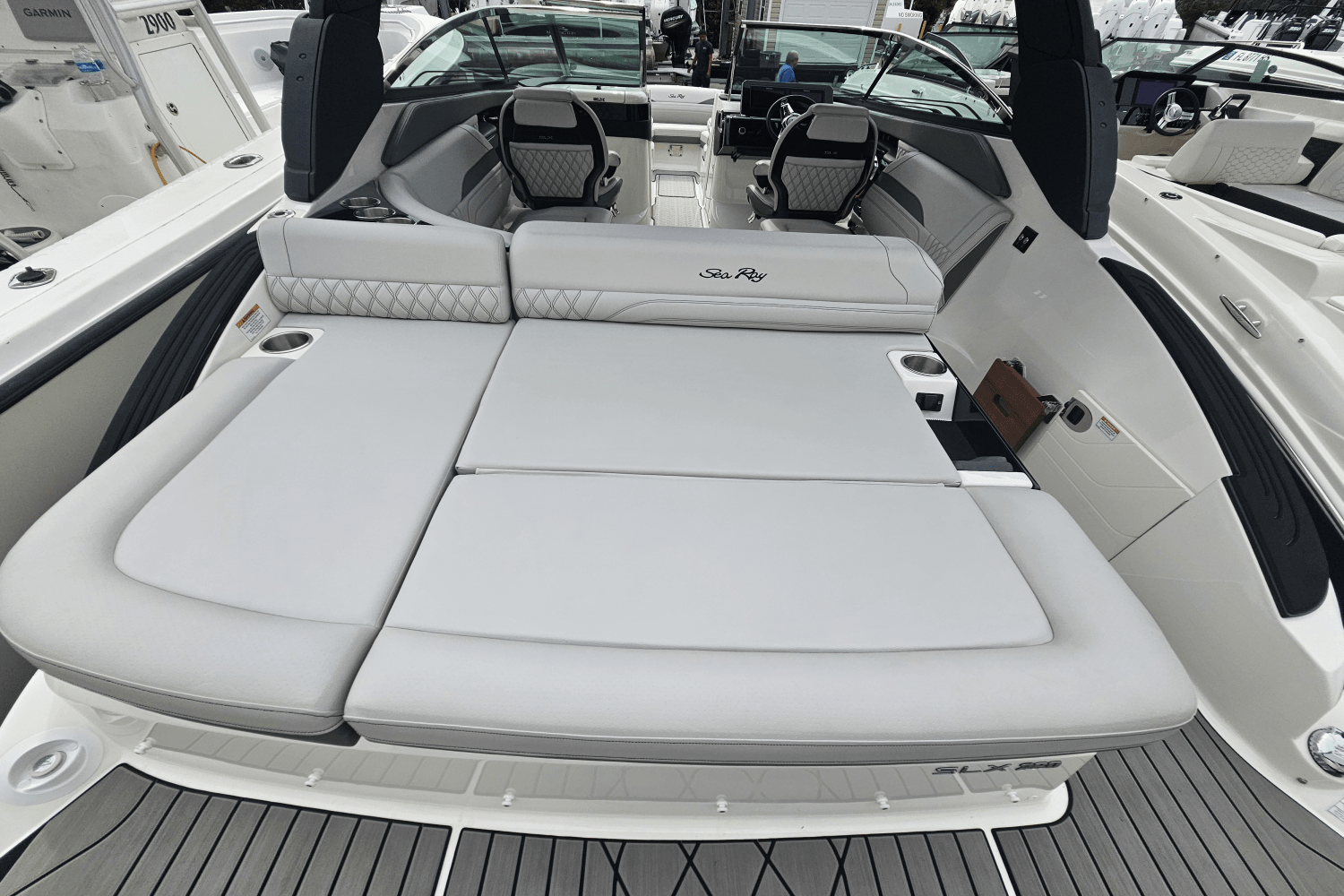 2024 Sea Ray 260 SLX-OB Image Thumbnail #16