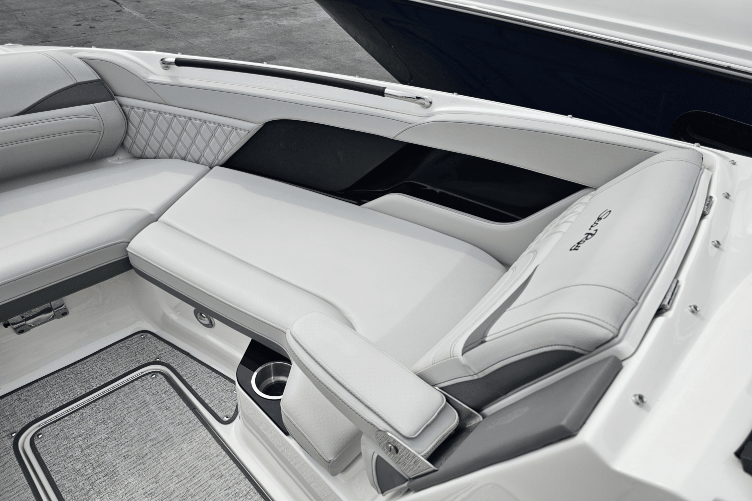 2024 Sea Ray 260 SLX-OB Image Thumbnail #7