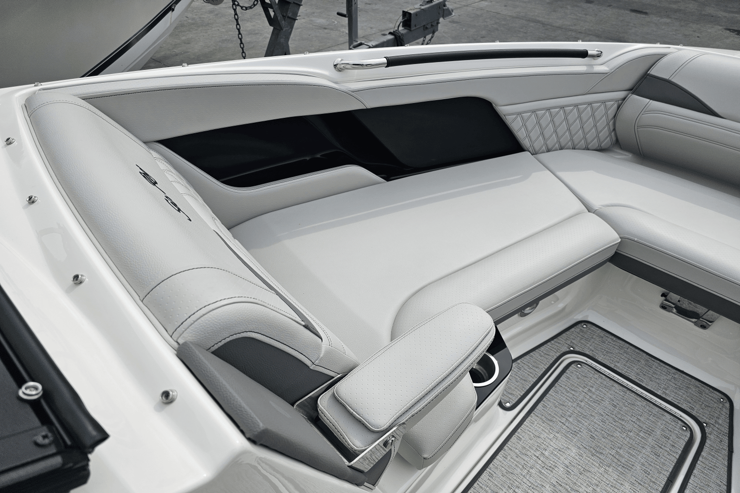 2024 Sea Ray 260 SLX-OB Image Thumbnail #6