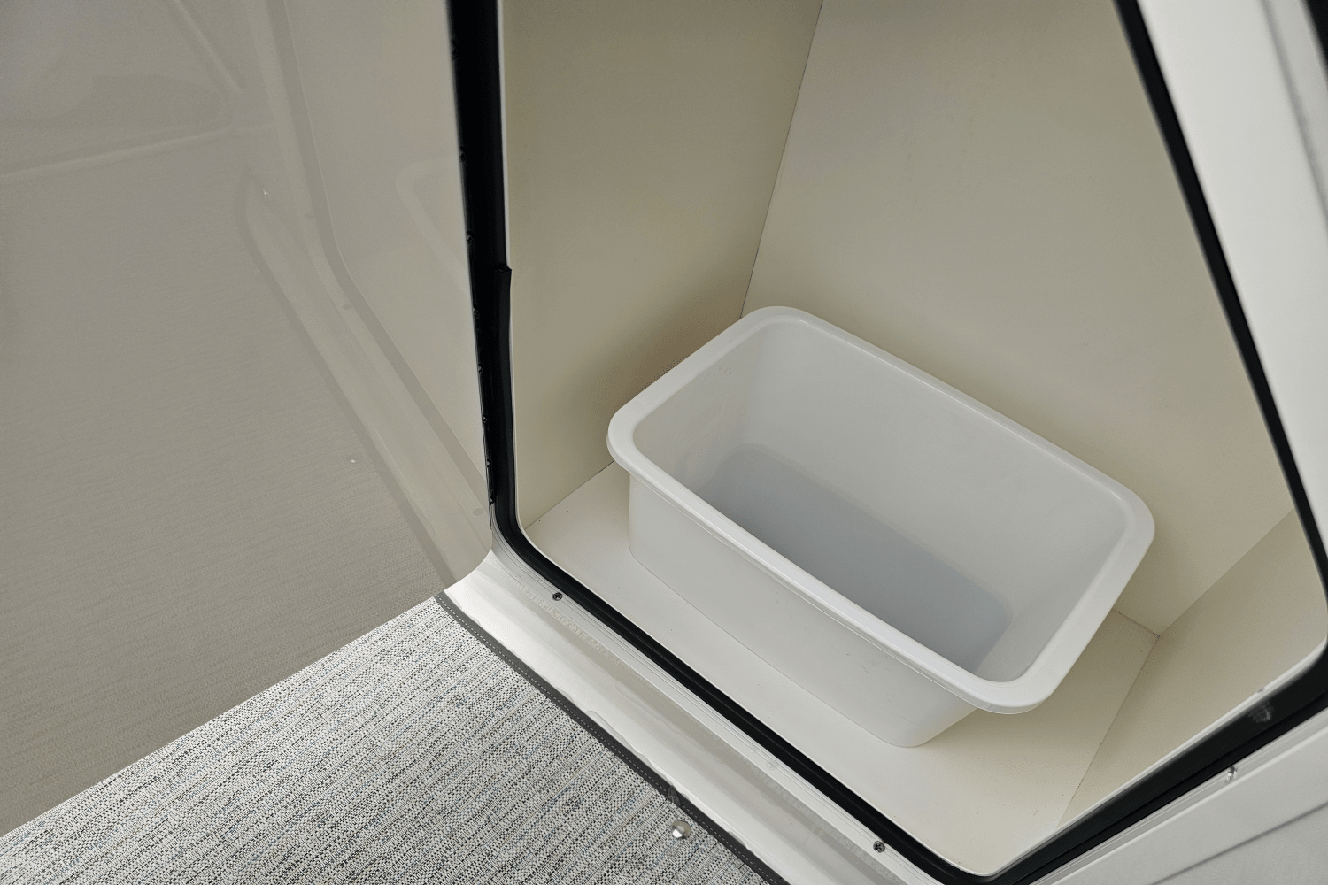 2024 Sea Ray 260 SLX-OB Image Thumbnail #26