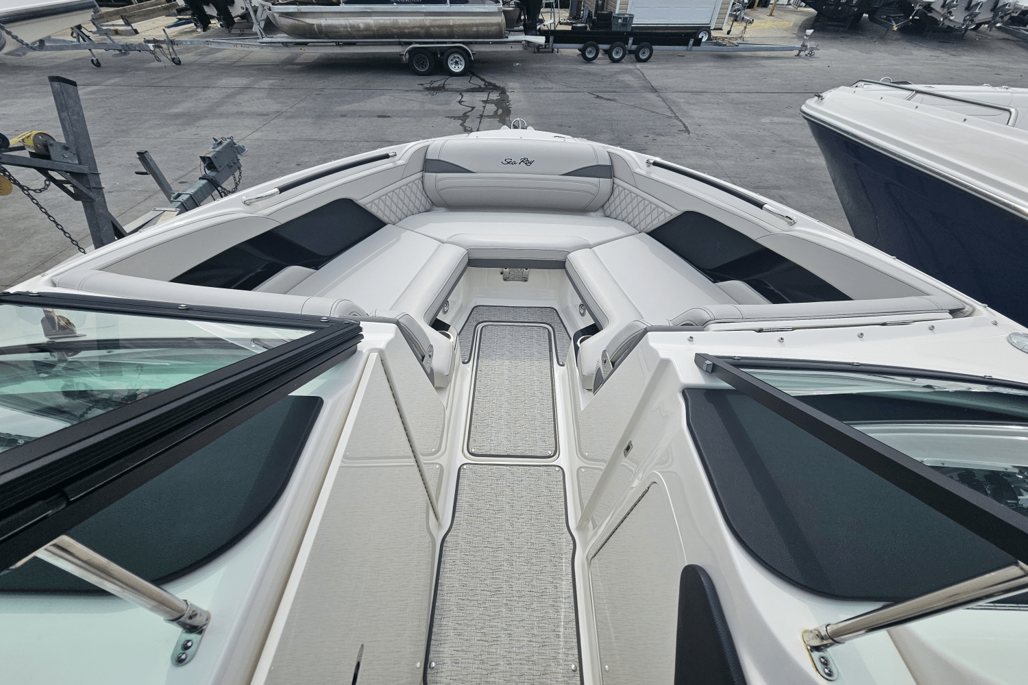 2024 Sea Ray 260 SLX-OB Image Thumbnail #3