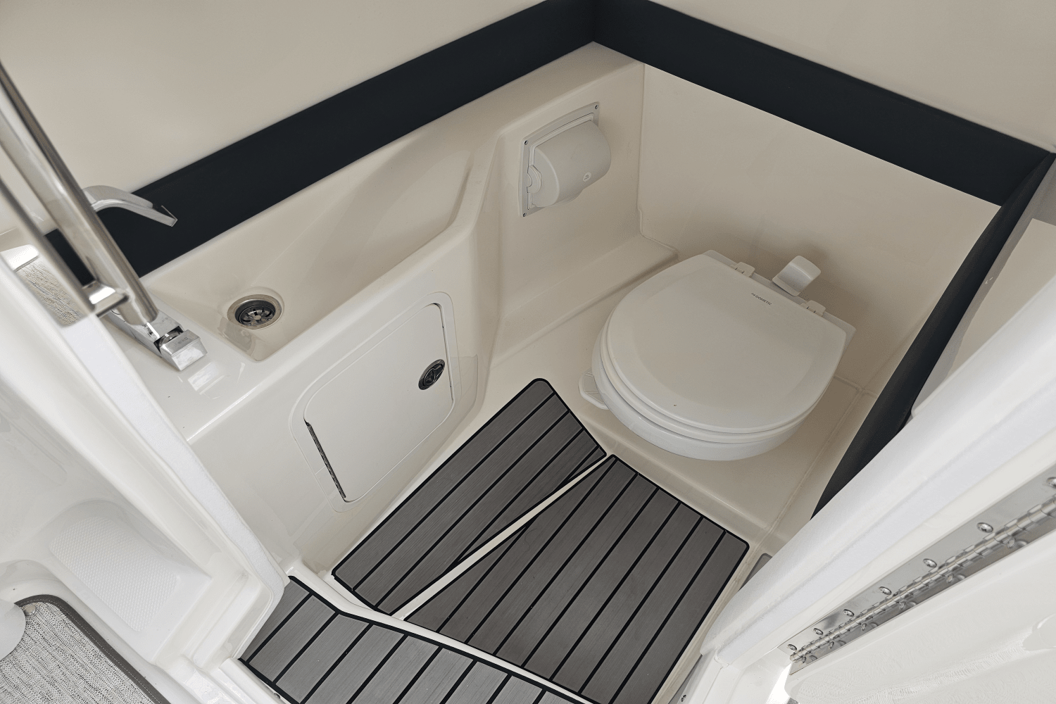 2024 Sea Ray 260 SLX-OB Image Thumbnail #23